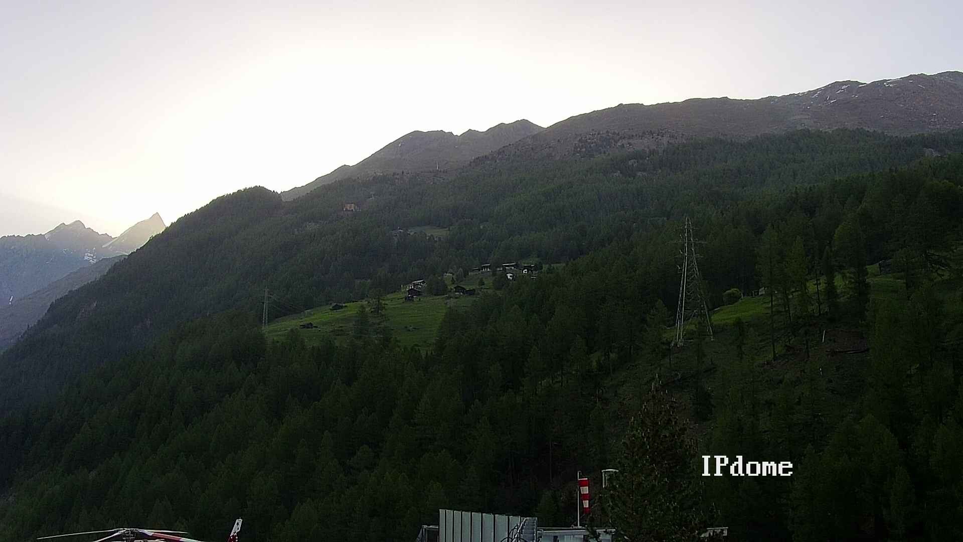 Archiv Foto Webcam Heliport Zermatt