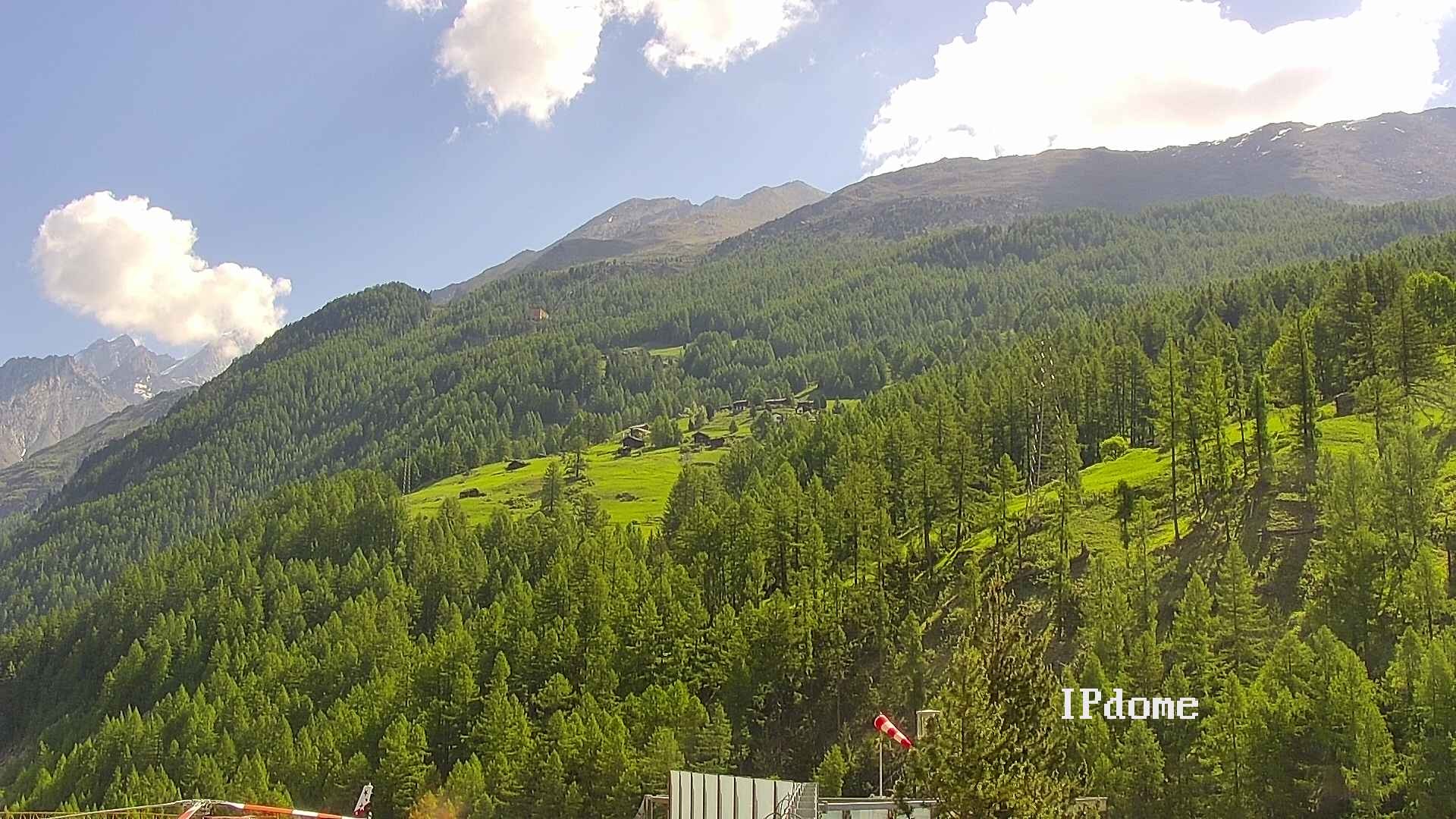 Archiv Foto Webcam Heliport Zermatt