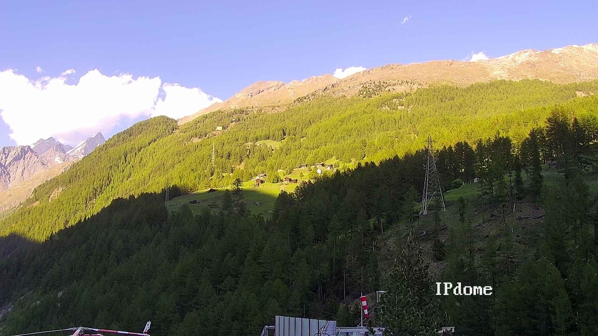 Archiv Foto Webcam Heliport Zermatt