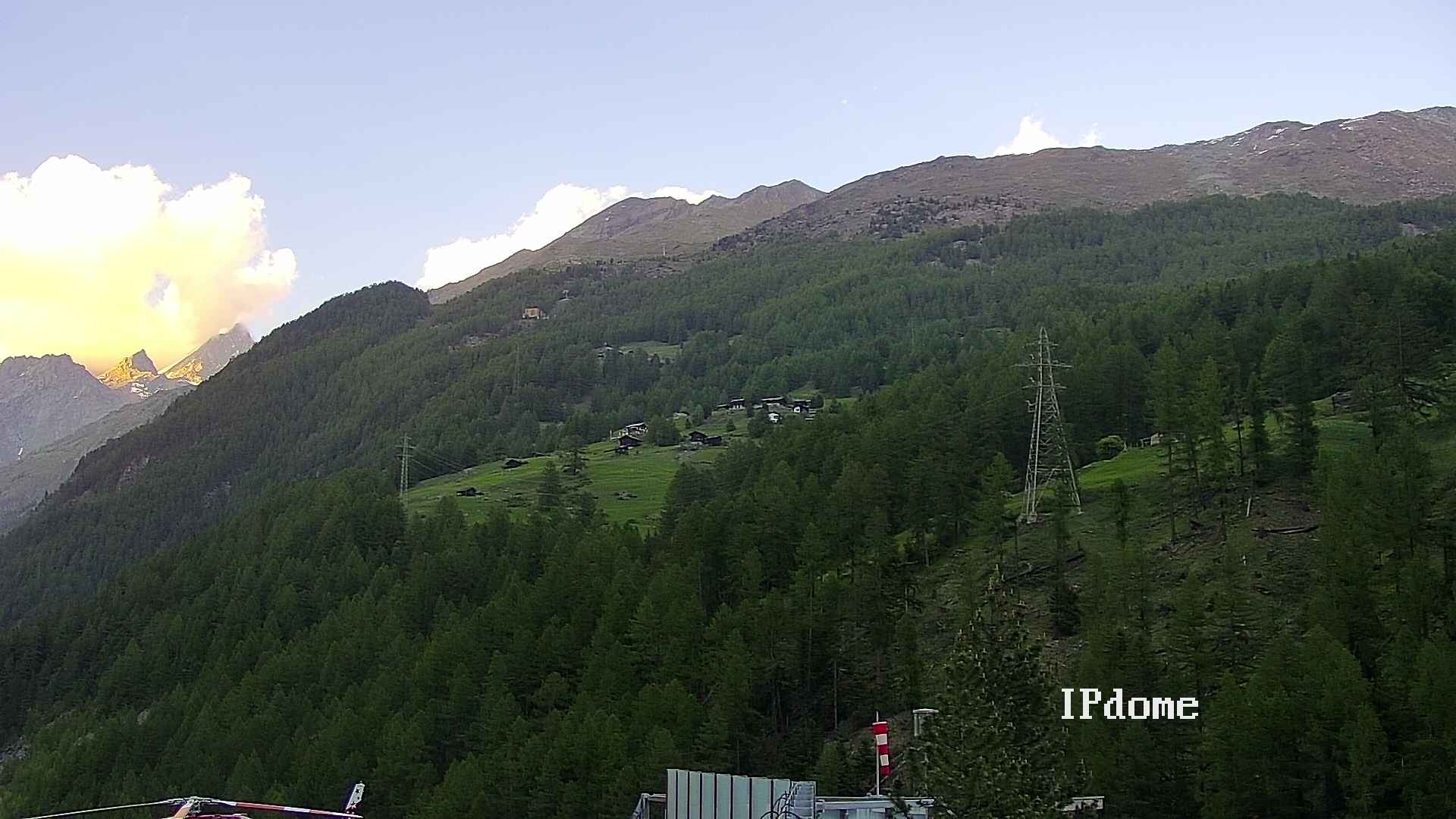 Archiv Foto Webcam Heliport Zermatt