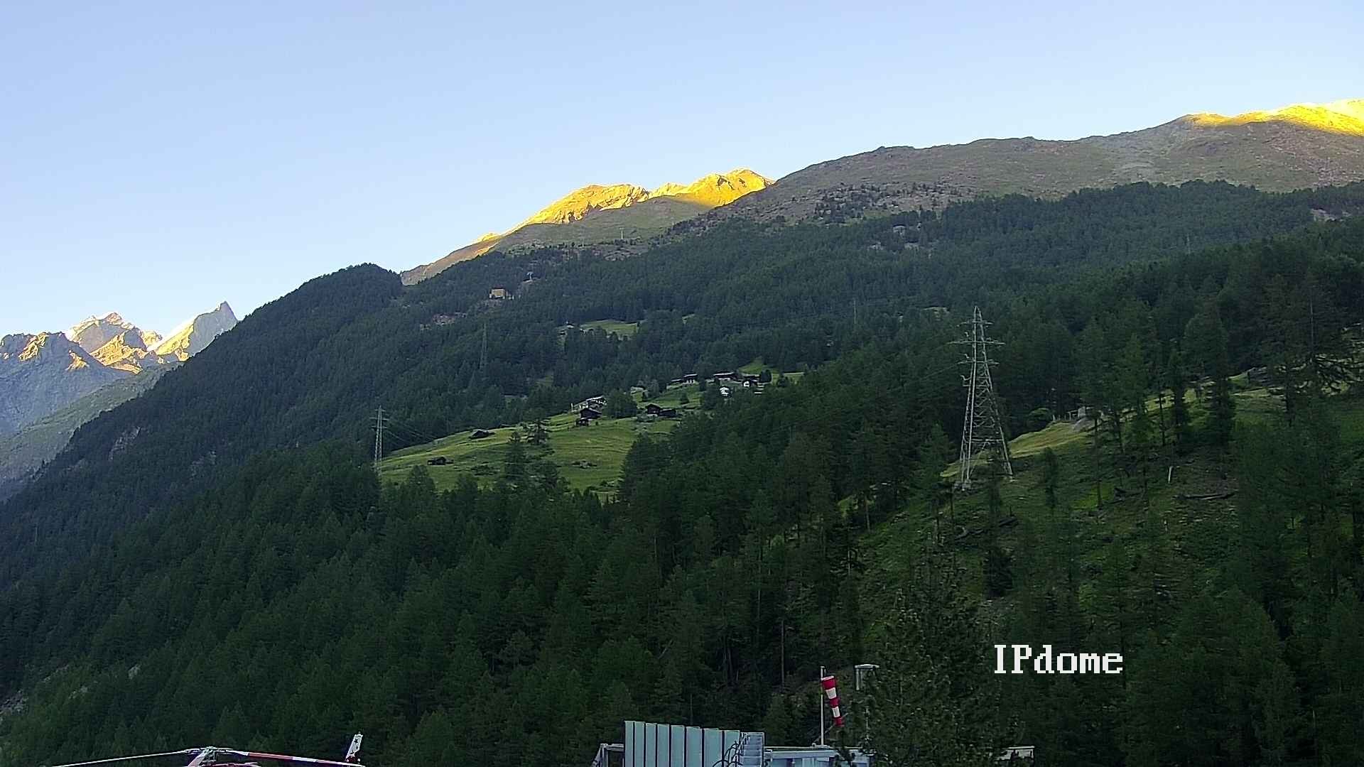 Archiv Foto Webcam Heliport Zermatt