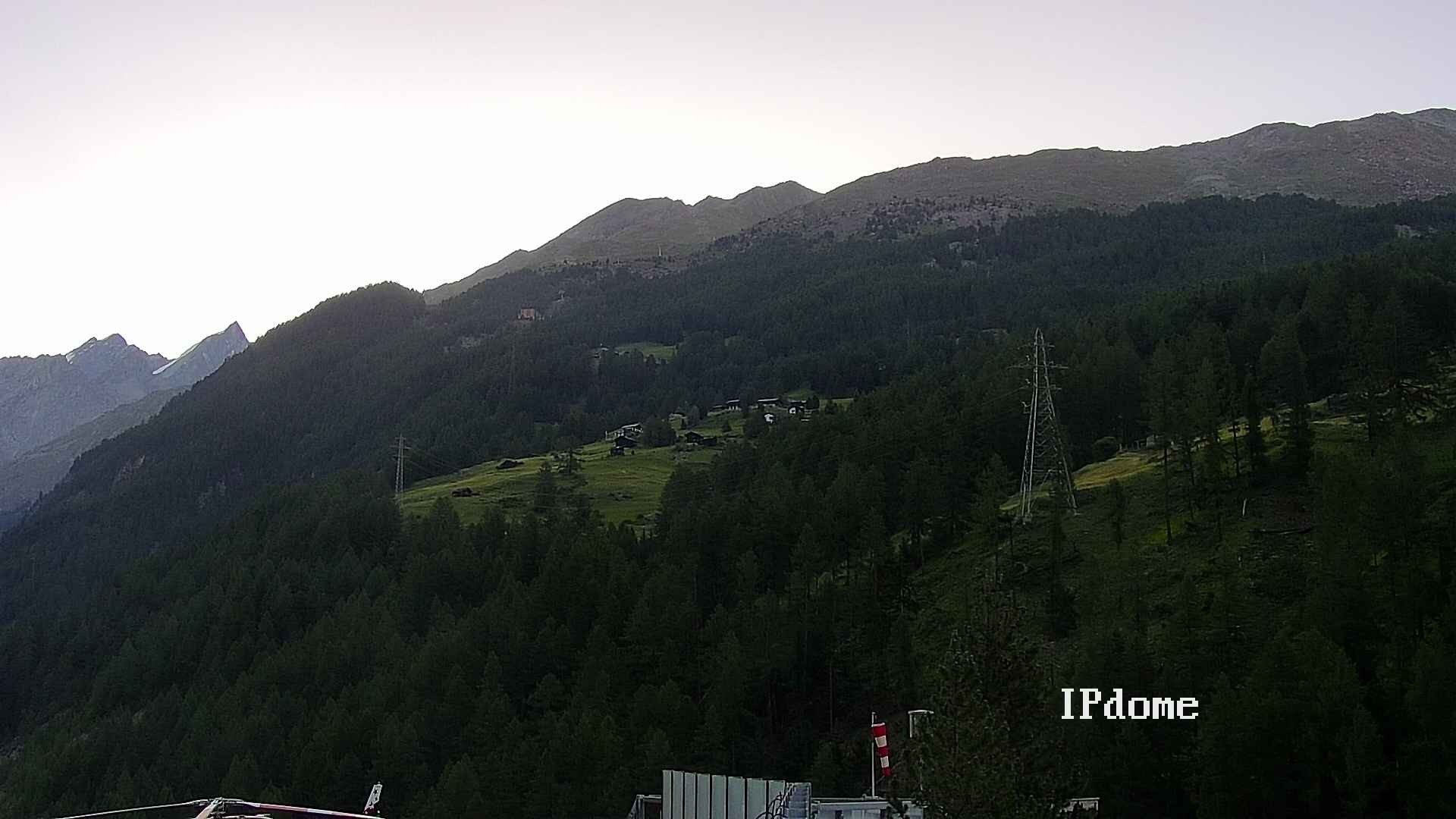 Archiv Foto Webcam Heliport Zermatt