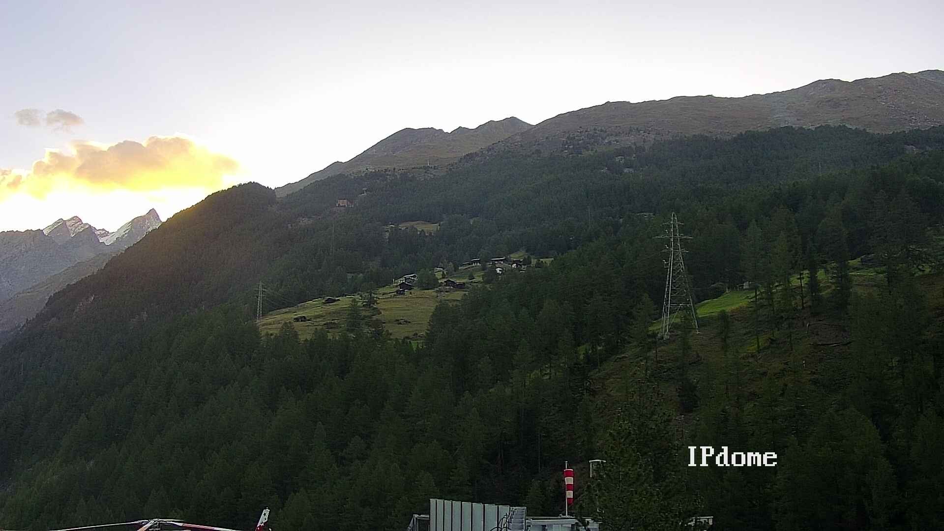 Archiv Foto Webcam Heliport Zermatt