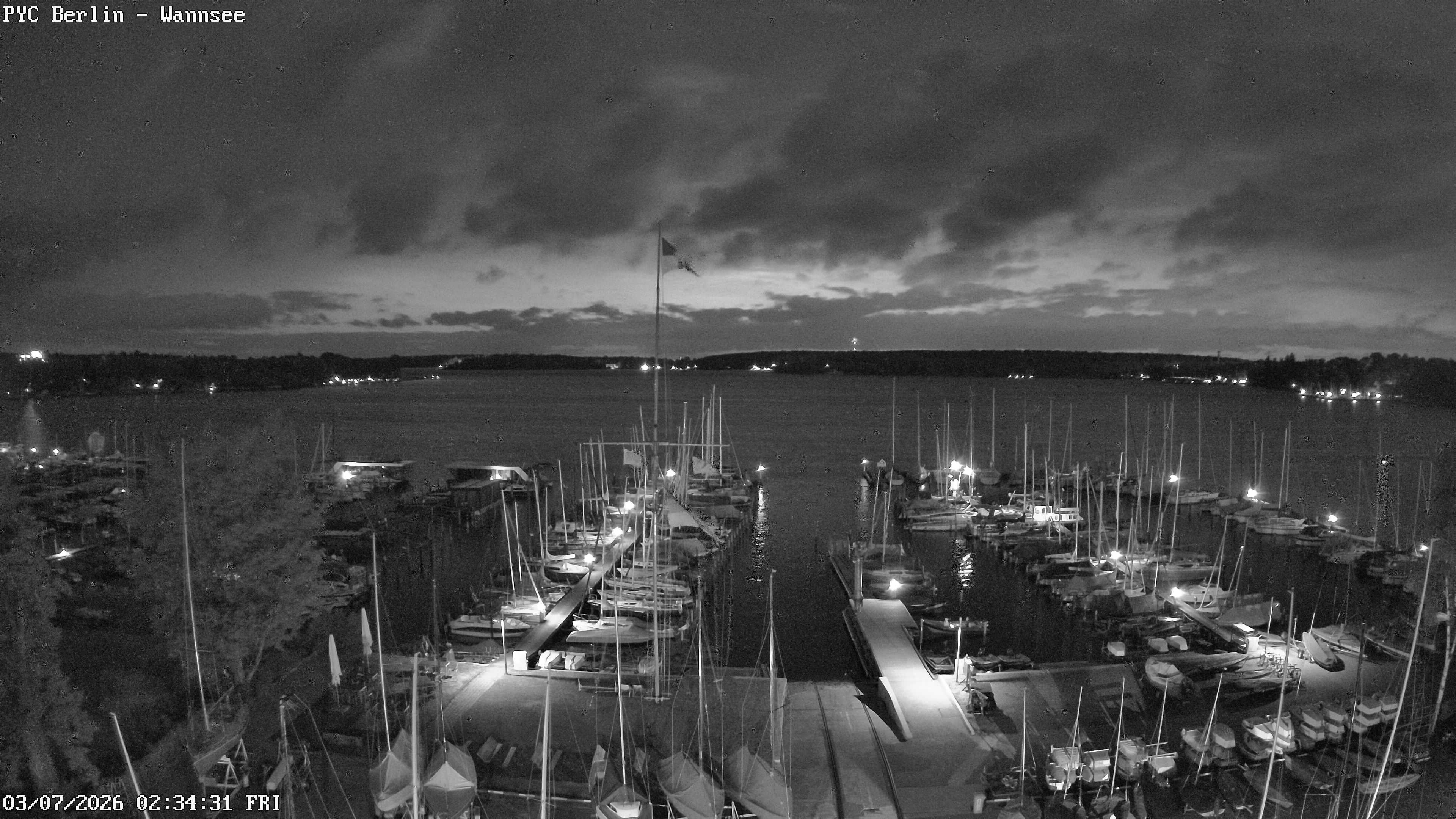 Archiv Foto Webcam Berlin: Potsdamer Yachtclub am Wannsee