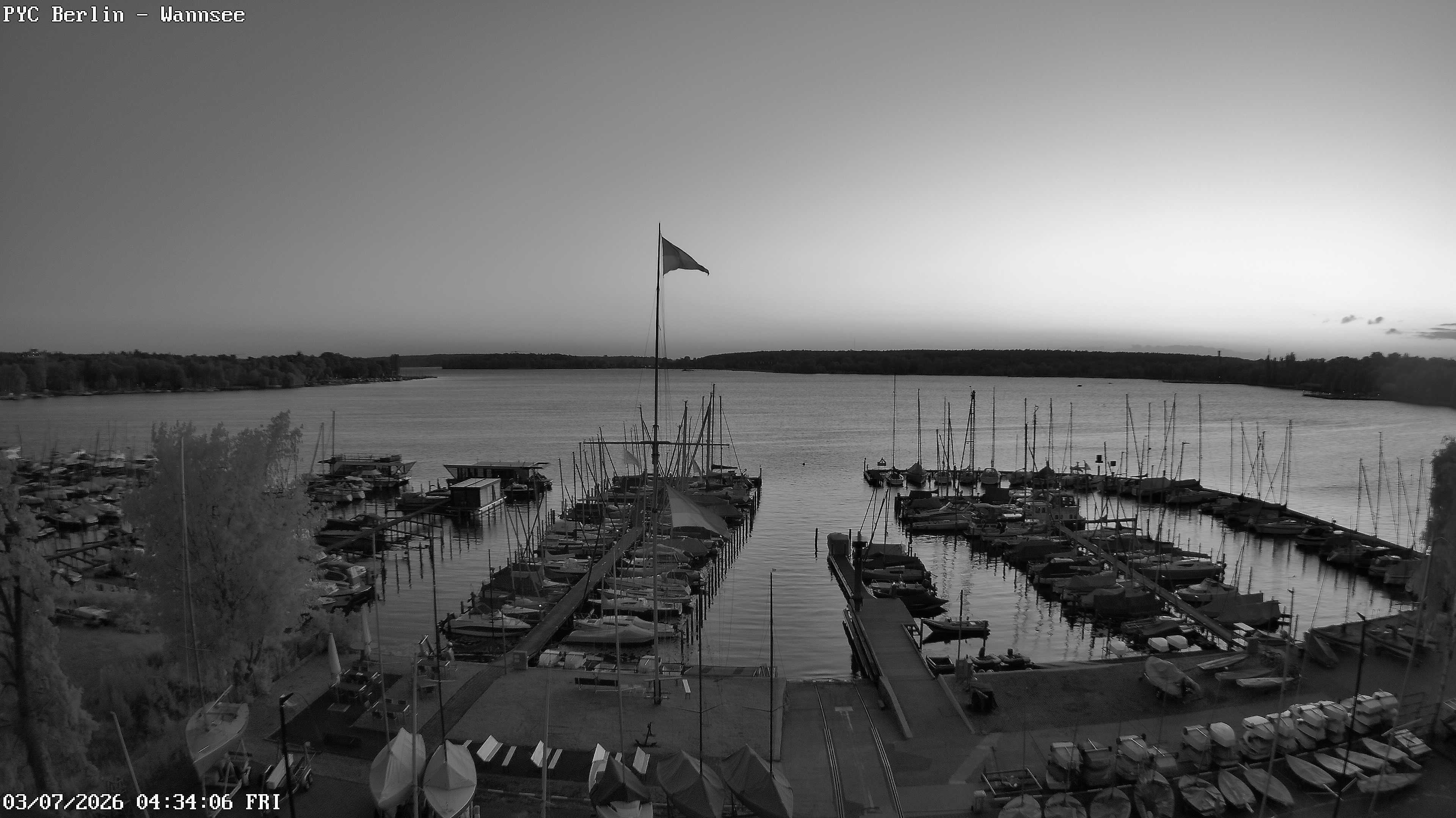 Archiv Foto Webcam Berlin: Potsdamer Yachtclub am Wannsee