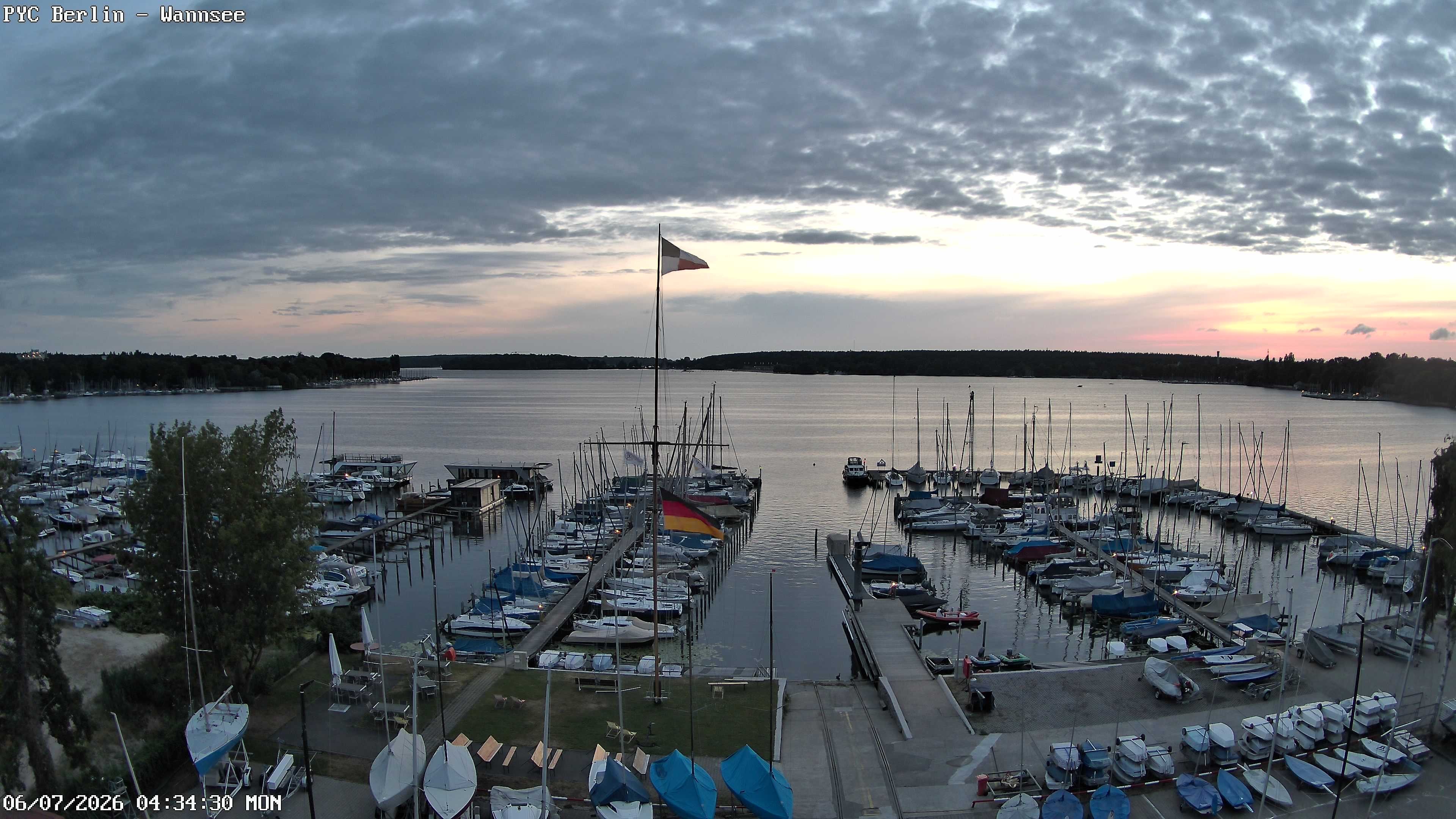 Archiv Foto Webcam Berlin: Potsdamer Yachtclub am Wannsee