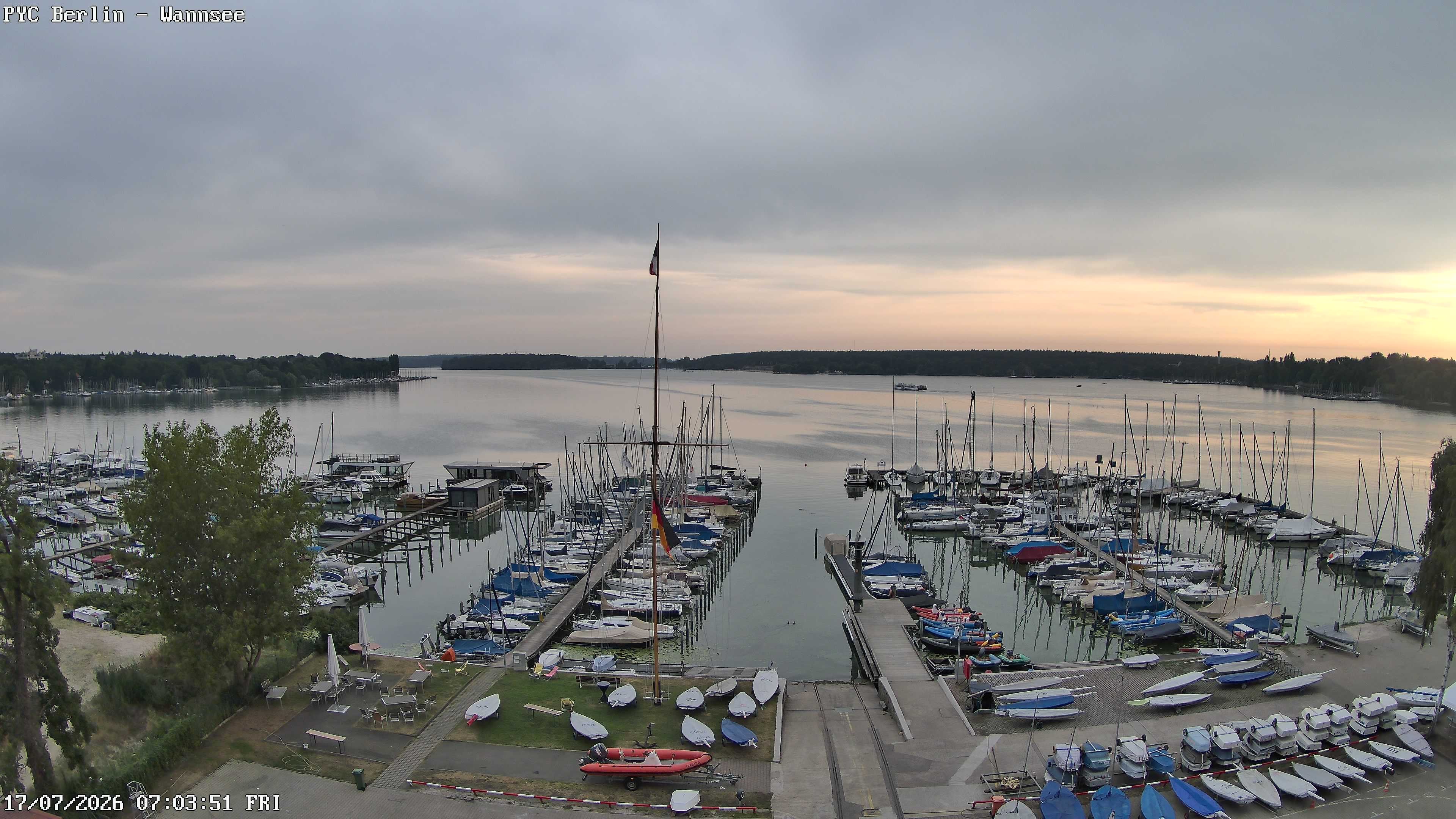 Archiv Foto Webcam Berlin: Potsdamer Yachtclub am Wannsee