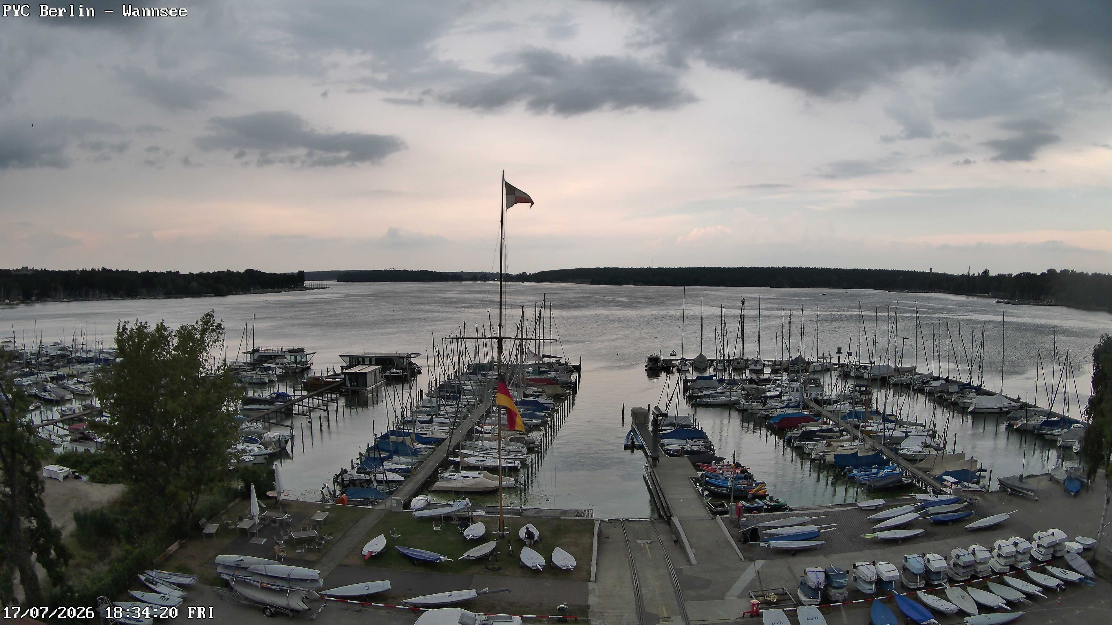 Archiv Foto Webcam Berlin: Potsdamer Yachtclub am Wannsee