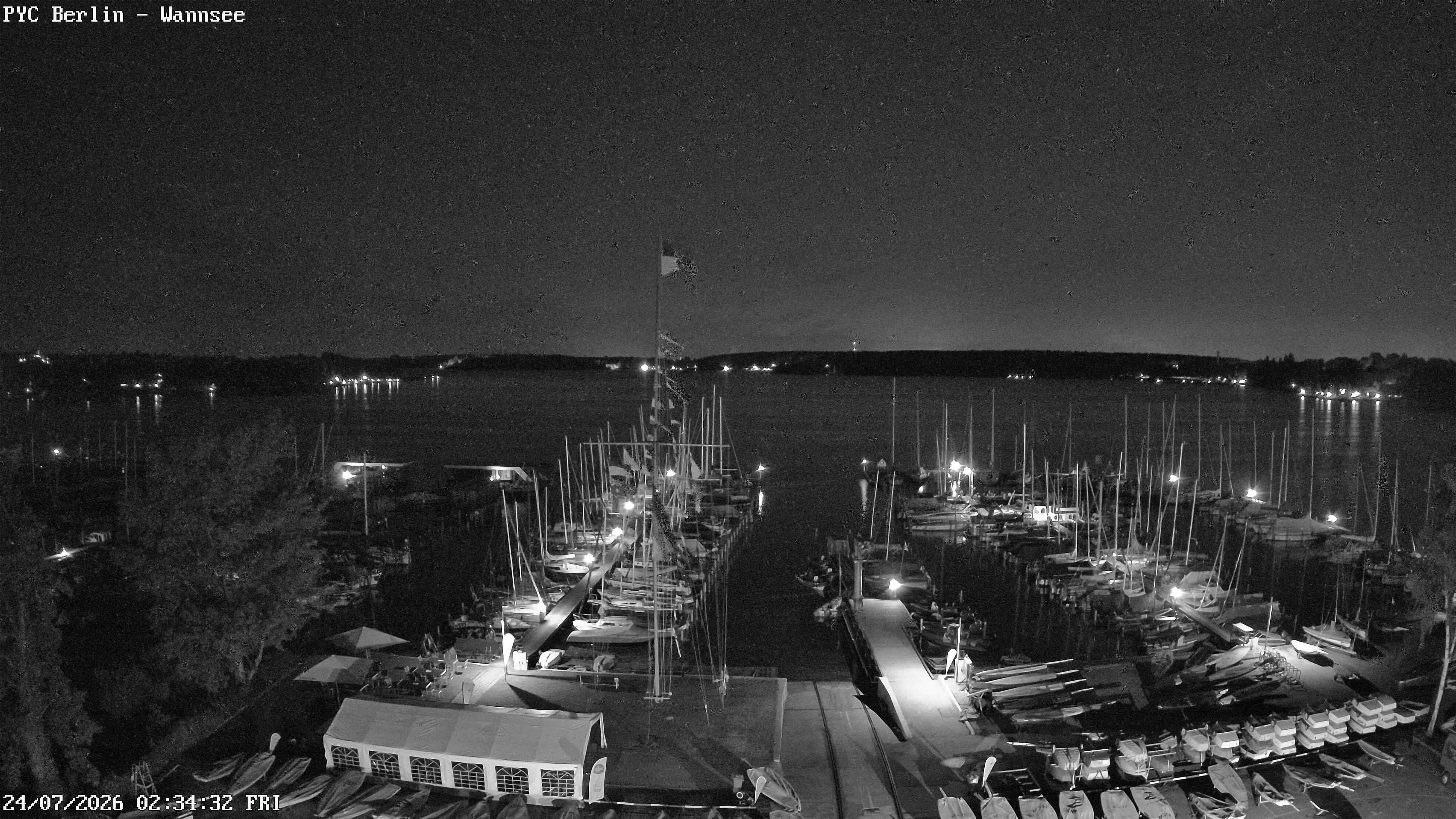 Archiv Foto Webcam Berlin: Potsdamer Yachtclub am Wannsee