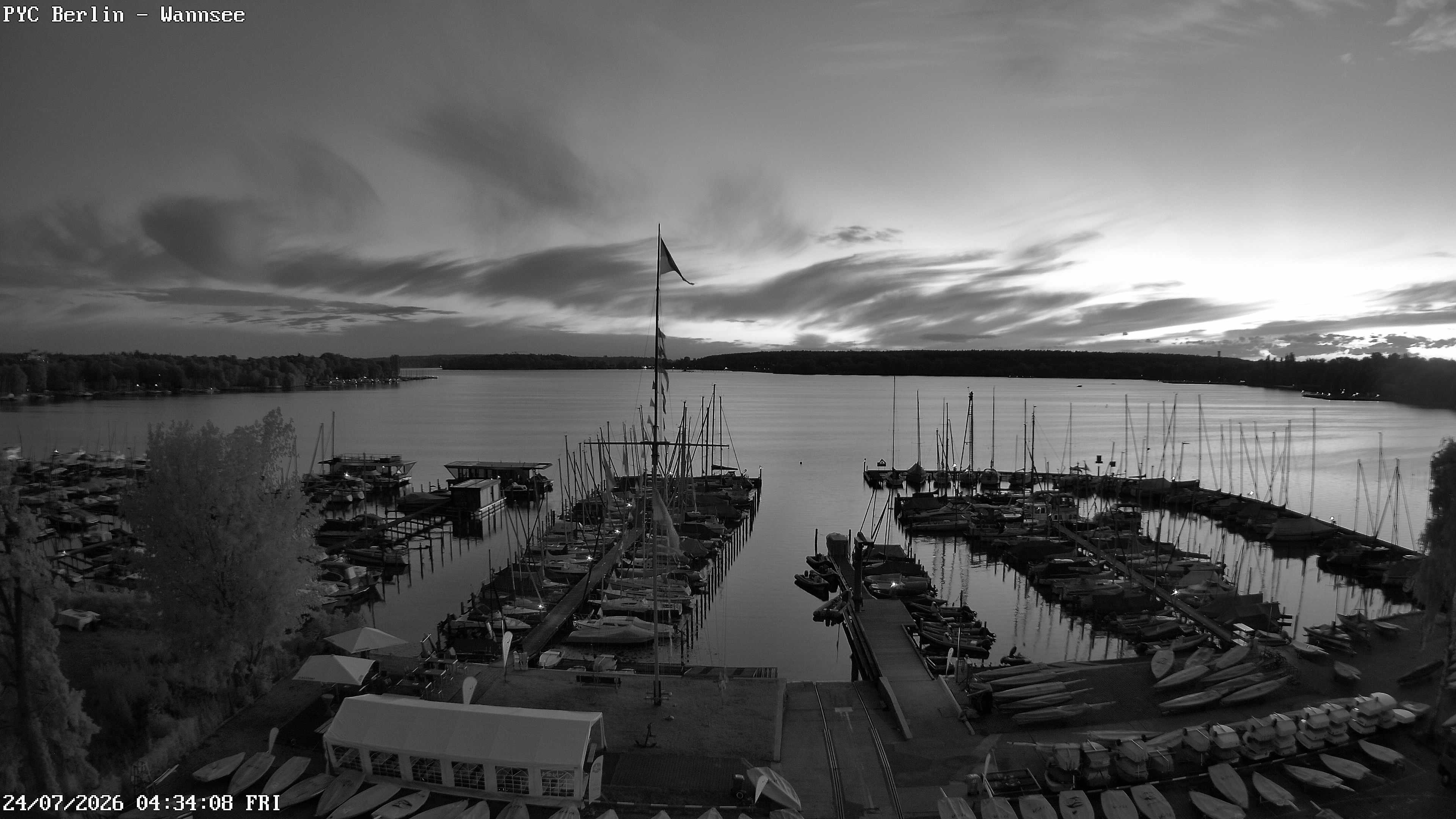 Archiv Foto Webcam Berlin: Potsdamer Yachtclub am Wannsee