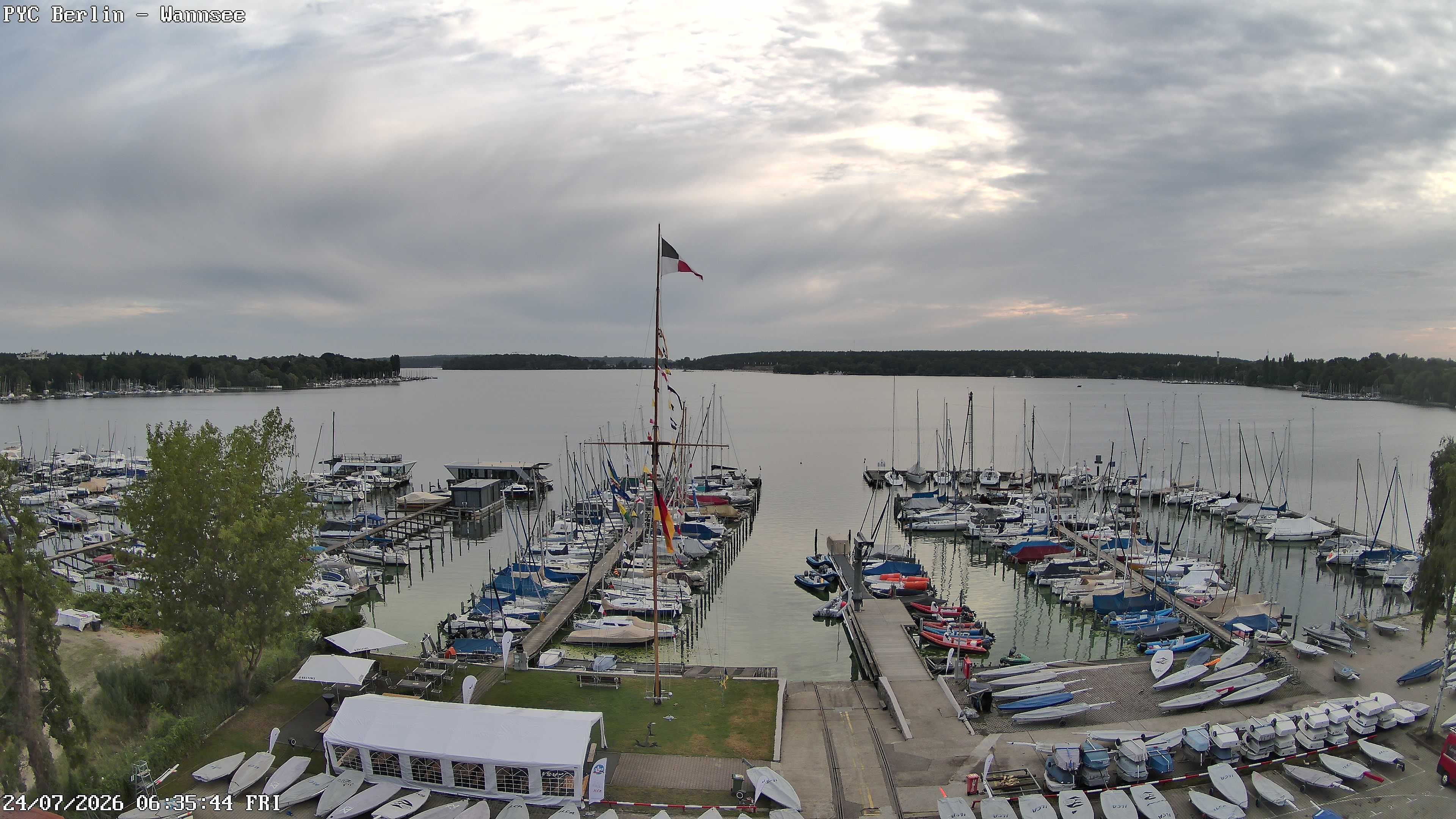 Archiv Foto Webcam Berlin: Potsdamer Yachtclub am Wannsee
