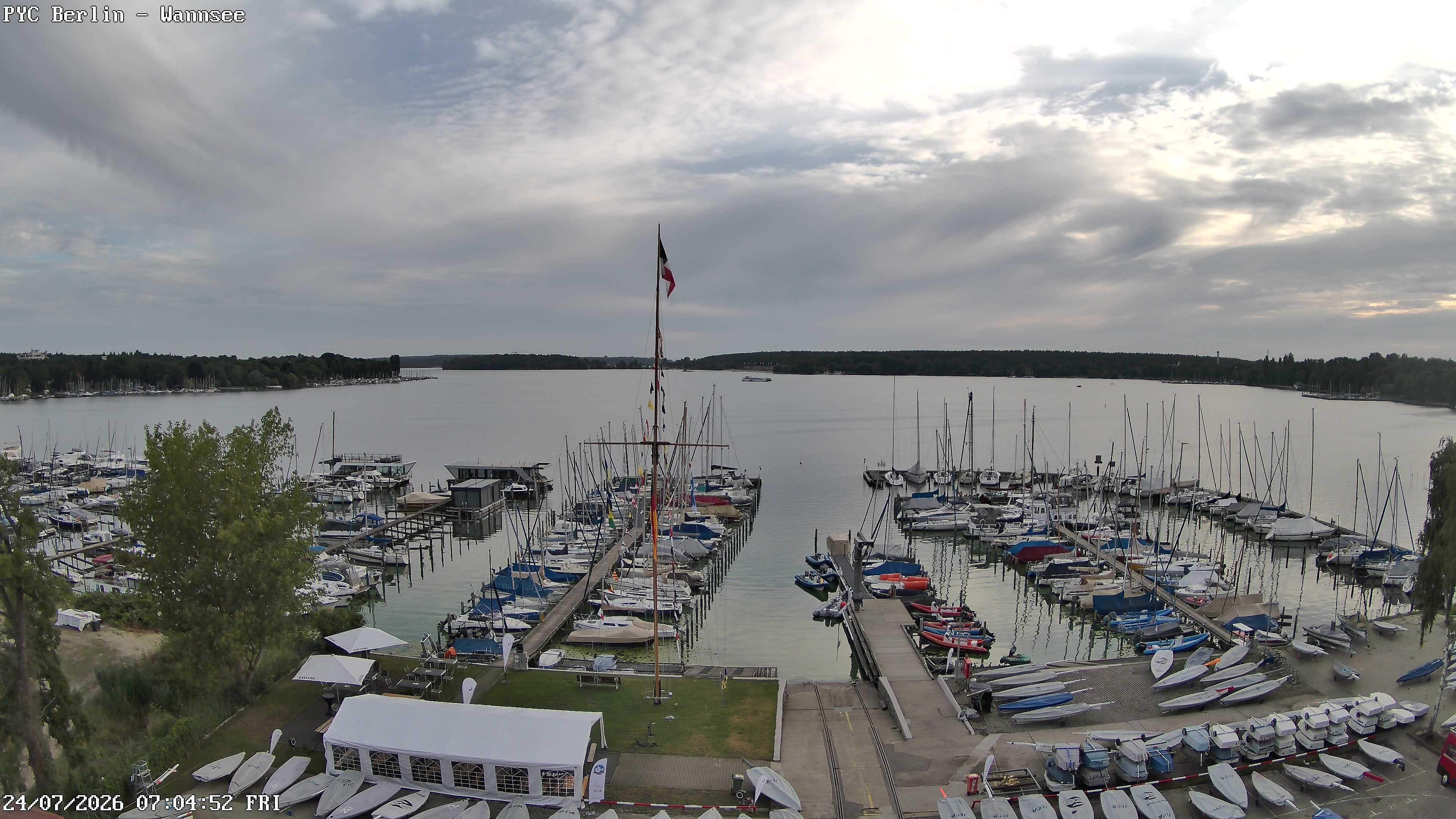 Archiv Foto Webcam Berlin: Potsdamer Yachtclub am Wannsee