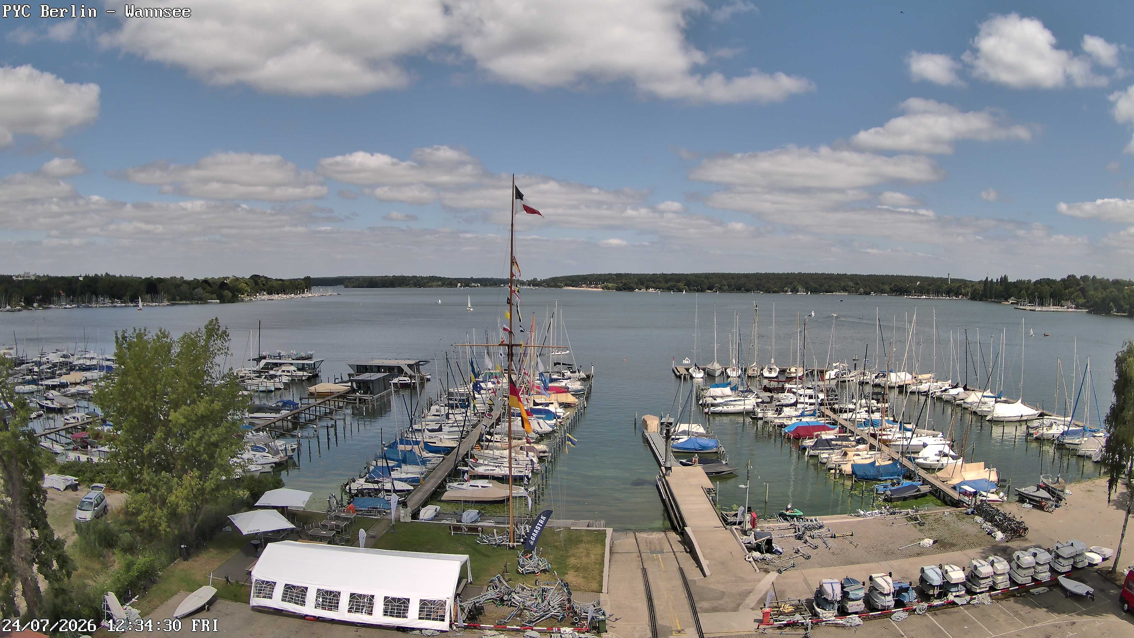 Archiv Foto Webcam Berlin: Potsdamer Yachtclub am Wannsee