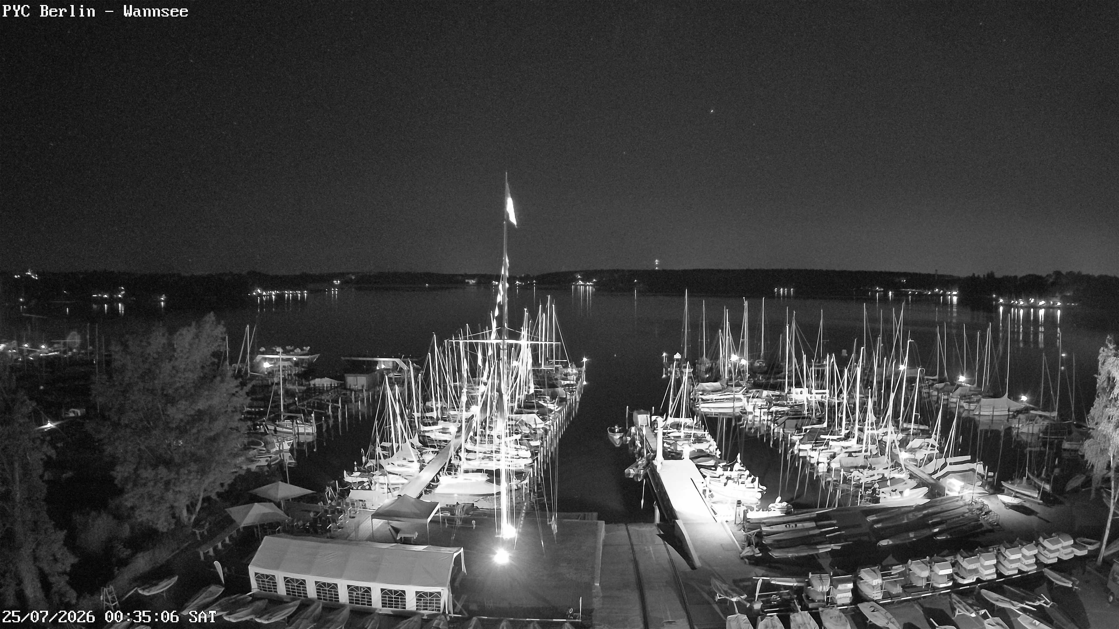 Archiv Foto Webcam Berlin: Potsdamer Yachtclub am Wannsee