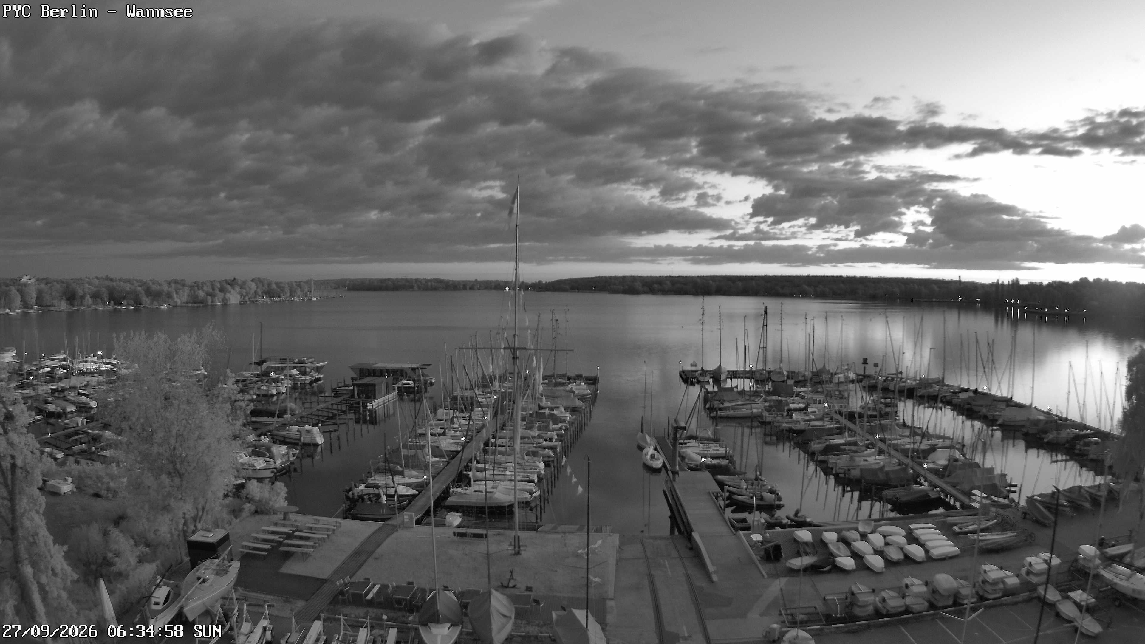 Archiv Foto Webcam Berlin: Potsdamer Yachtclub am Wannsee