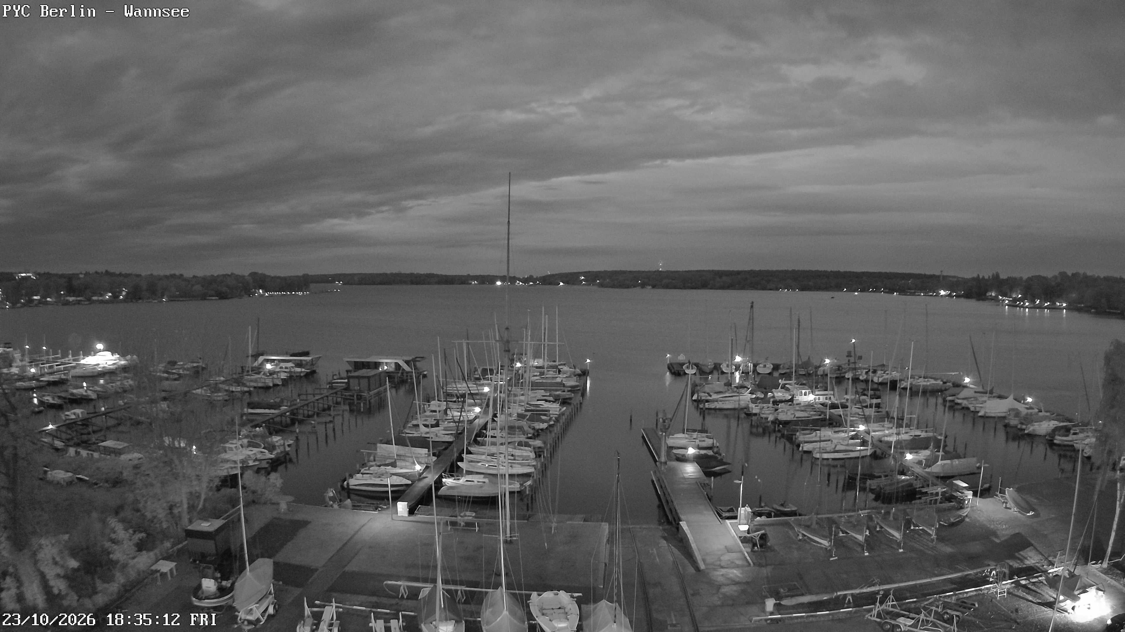 Archiv Foto Webcam Berlin: Potsdamer Yachtclub am Wannsee