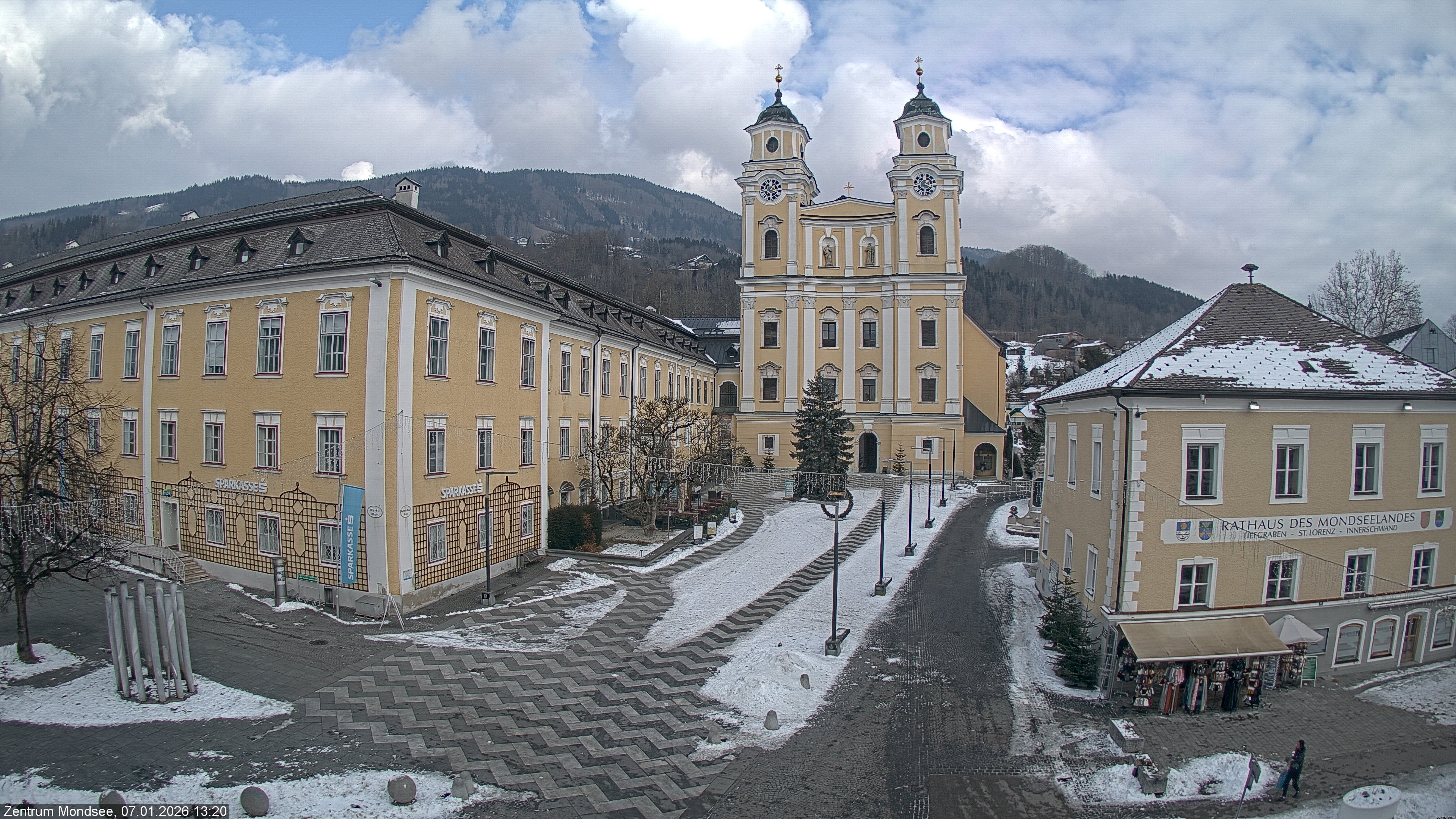 Archiv Foto Webcam Blick auf den Stadtplatz von Mondsee
