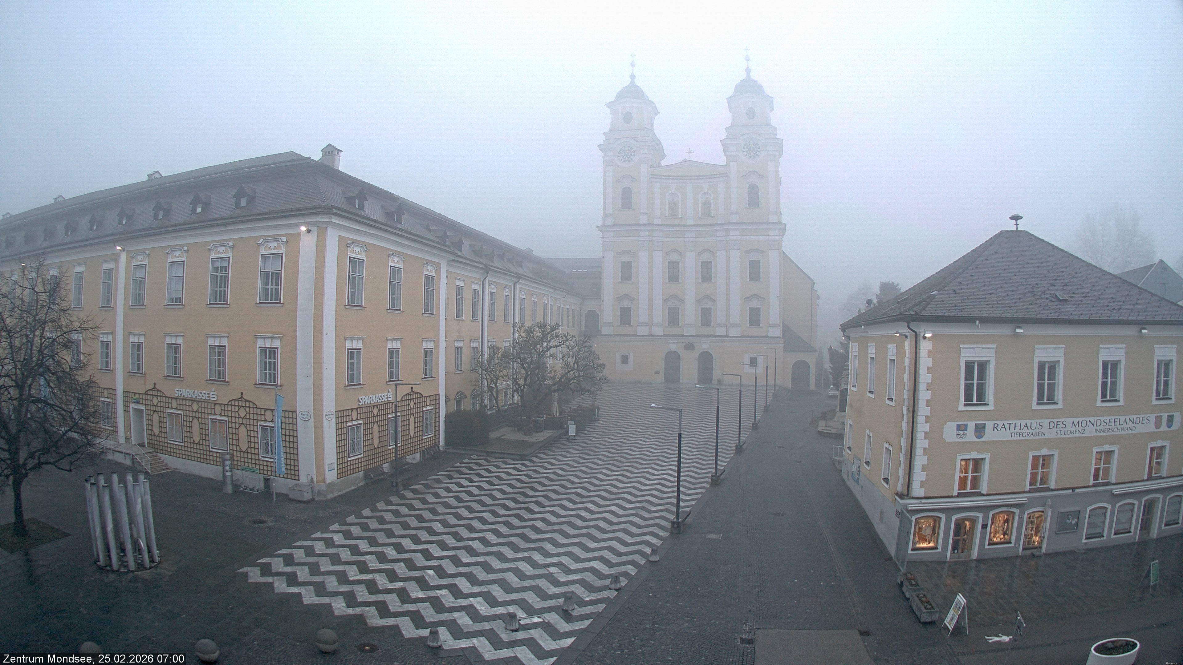 Archiv Foto Webcam Blick auf den Stadtplatz von Mondsee