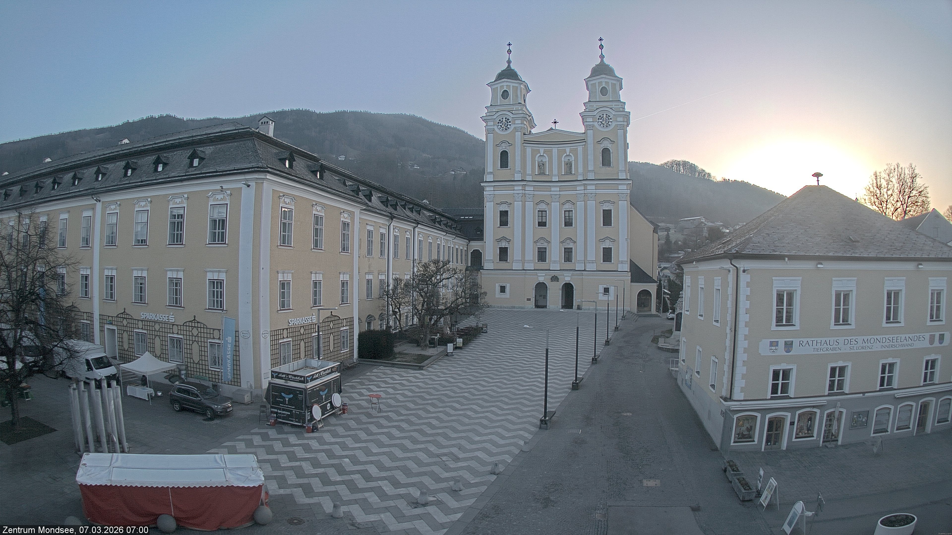Archiv Foto Webcam Blick auf den Stadtplatz von Mondsee