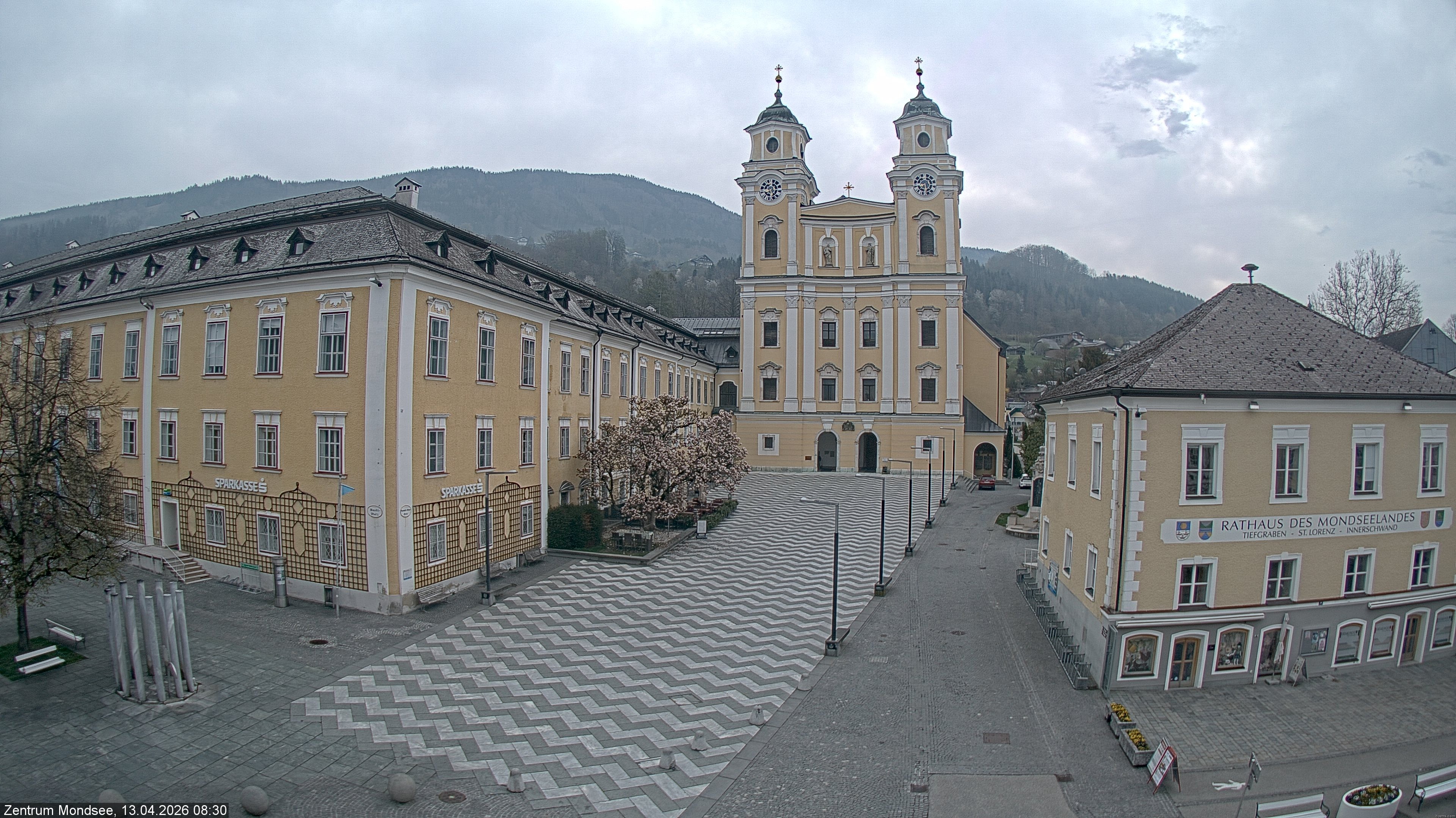 Archiv Foto Webcam Blick auf den Stadtplatz von Mondsee