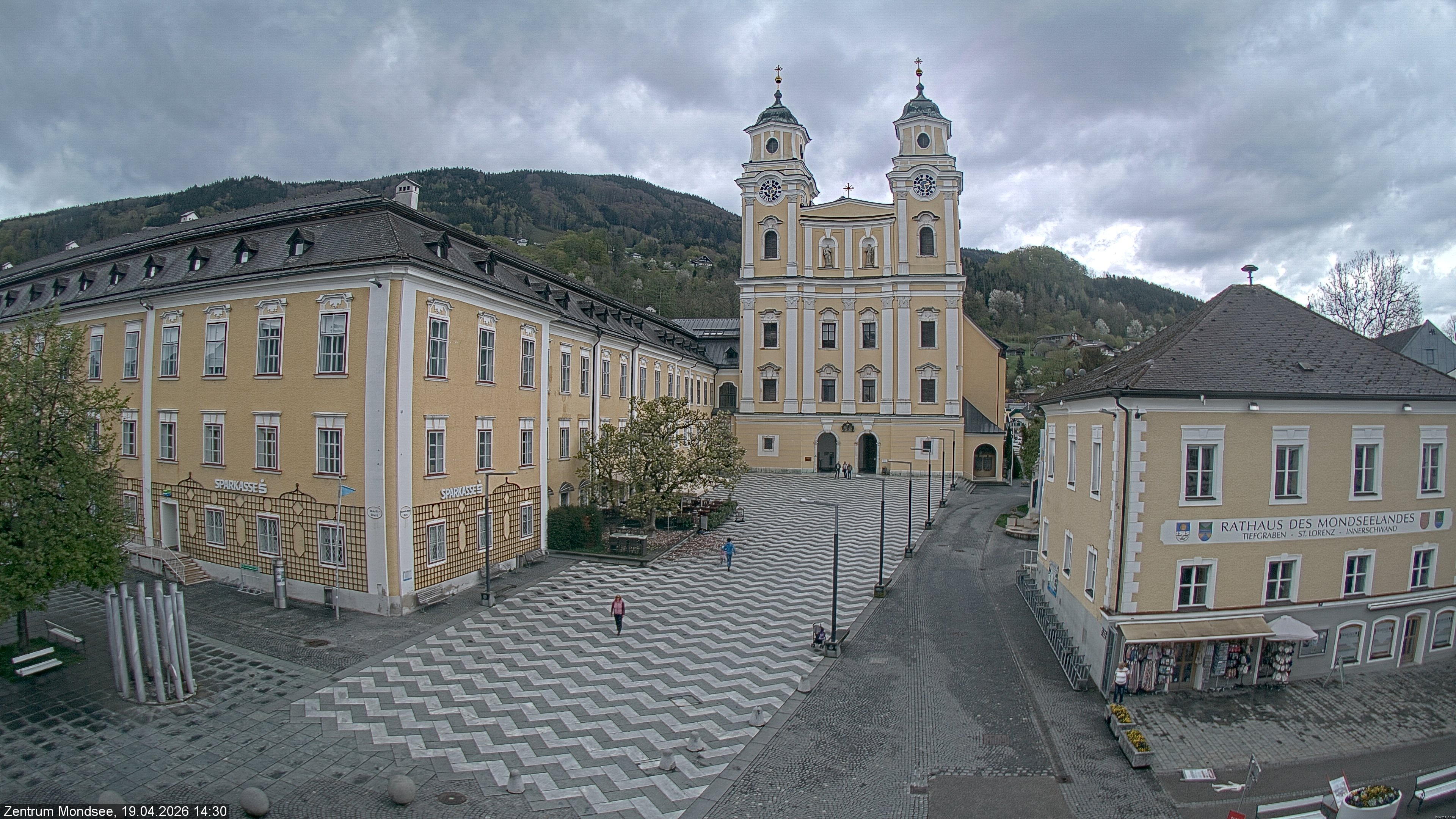 Archiv Foto Webcam Blick auf den Stadtplatz von Mondsee