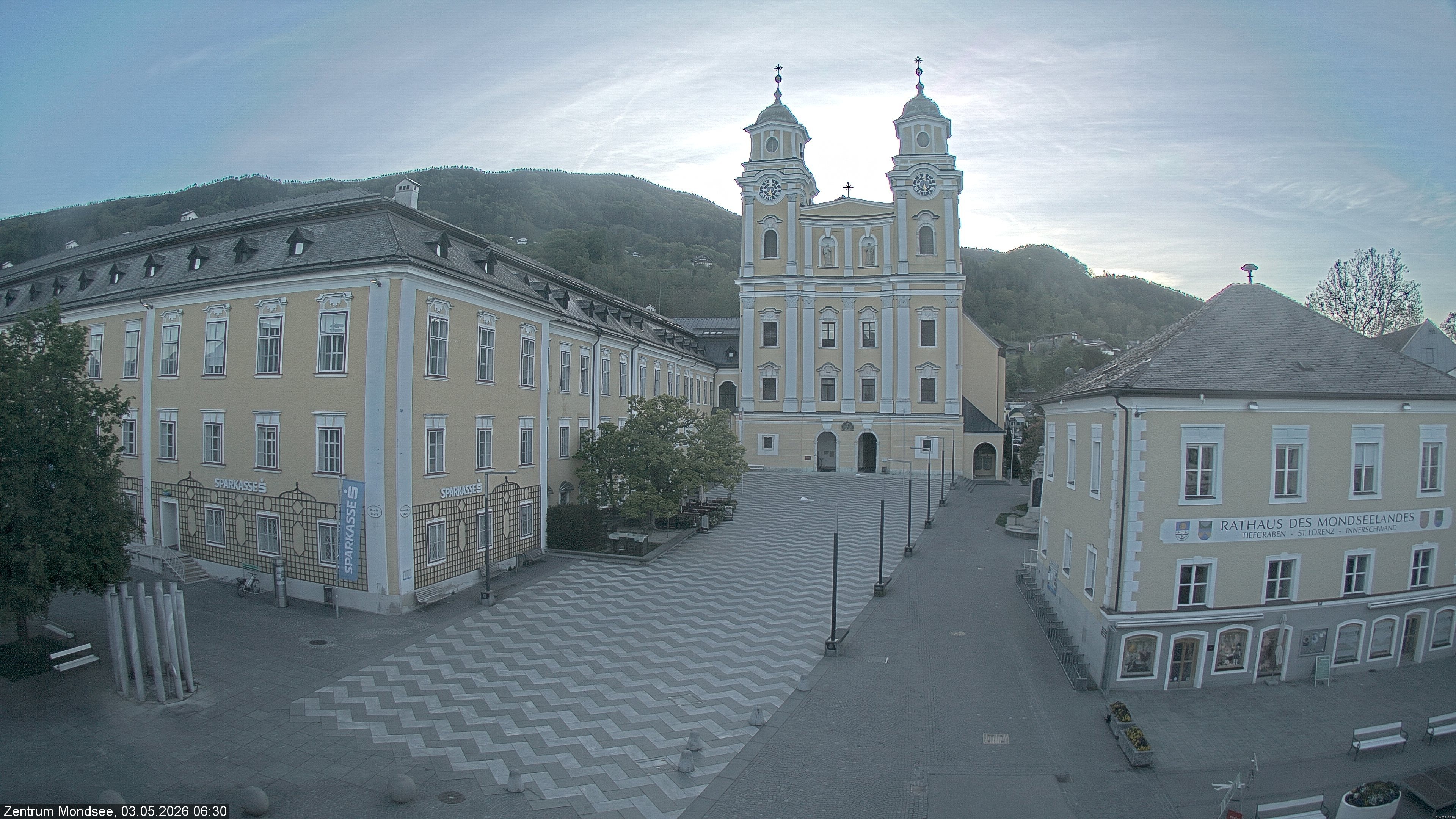 Archiv Foto Webcam Blick auf den Stadtplatz von Mondsee