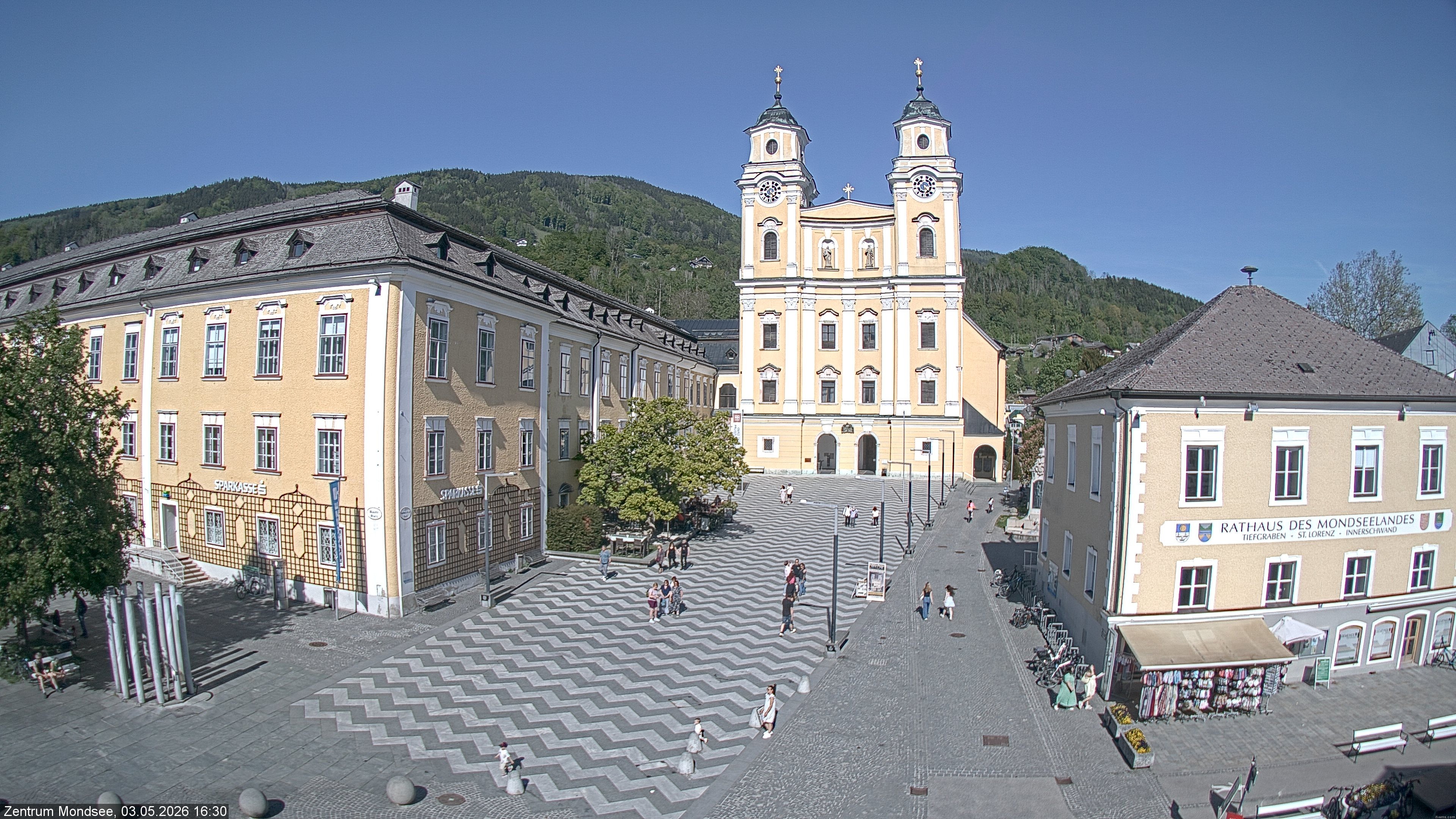 Archiv Foto Webcam Blick auf den Stadtplatz von Mondsee