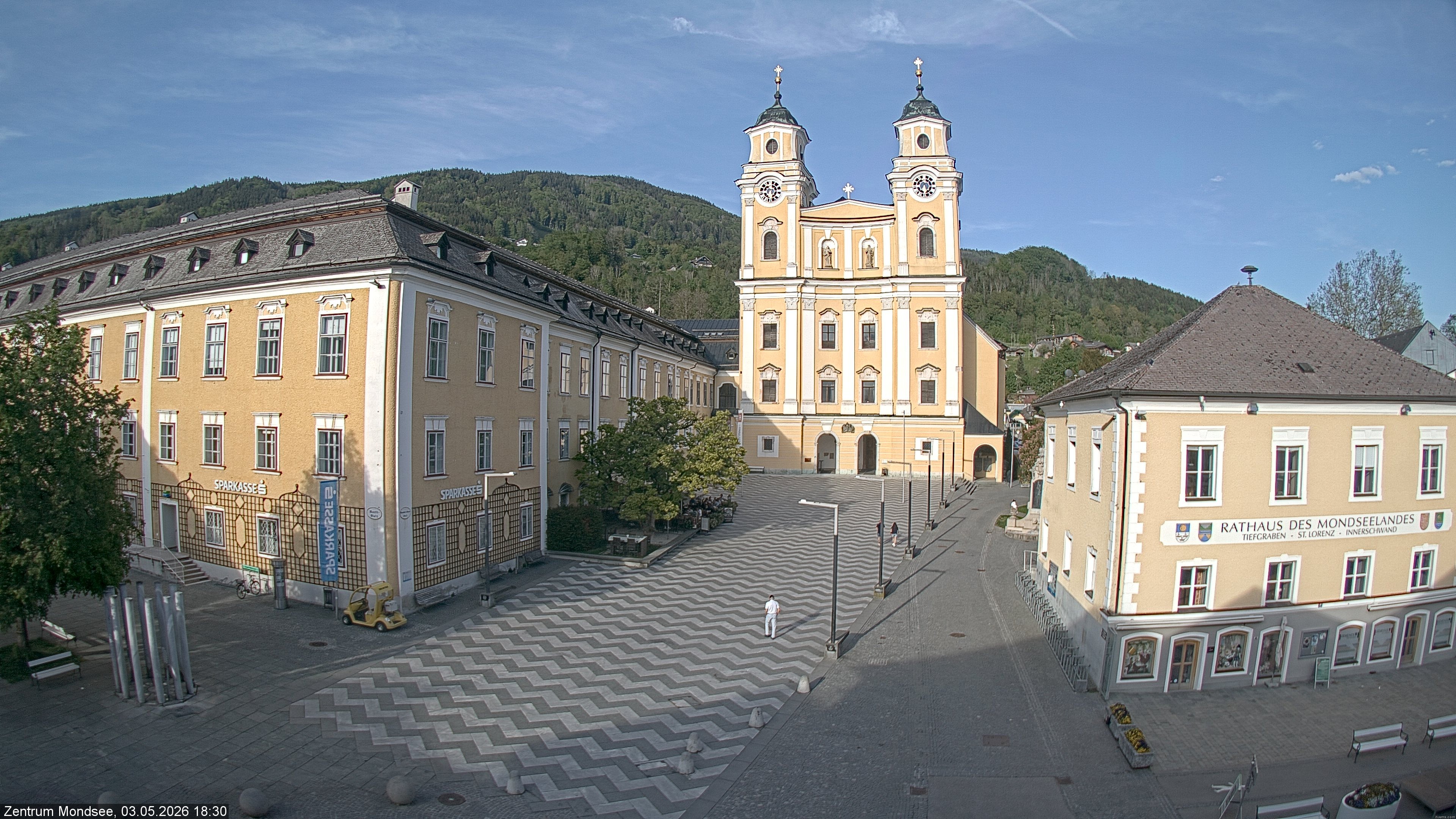 Archiv Foto Webcam Blick auf den Stadtplatz von Mondsee