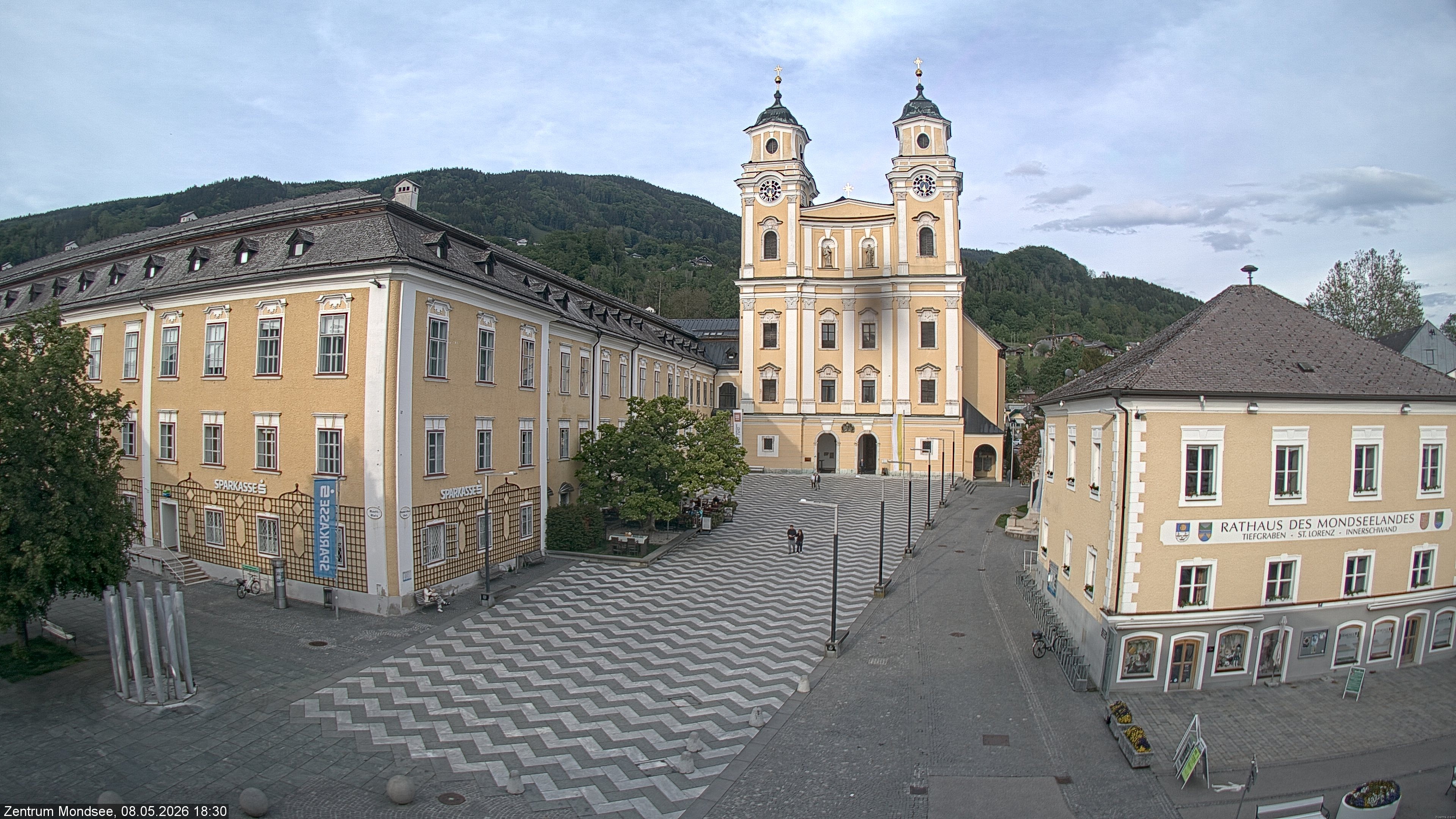 Archiv Foto Webcam Blick auf den Stadtplatz von Mondsee