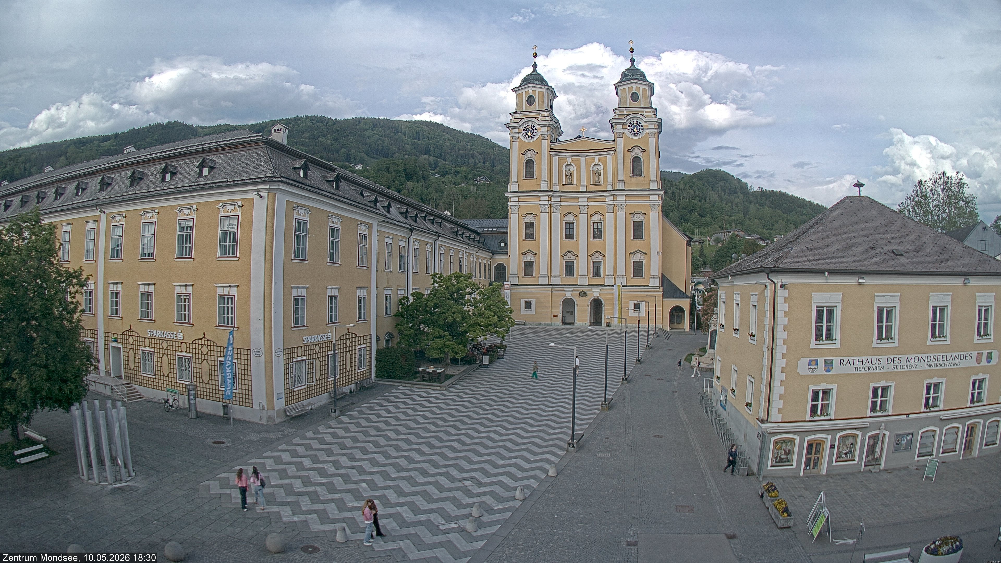 Archiv Foto Webcam Blick auf den Stadtplatz von Mondsee