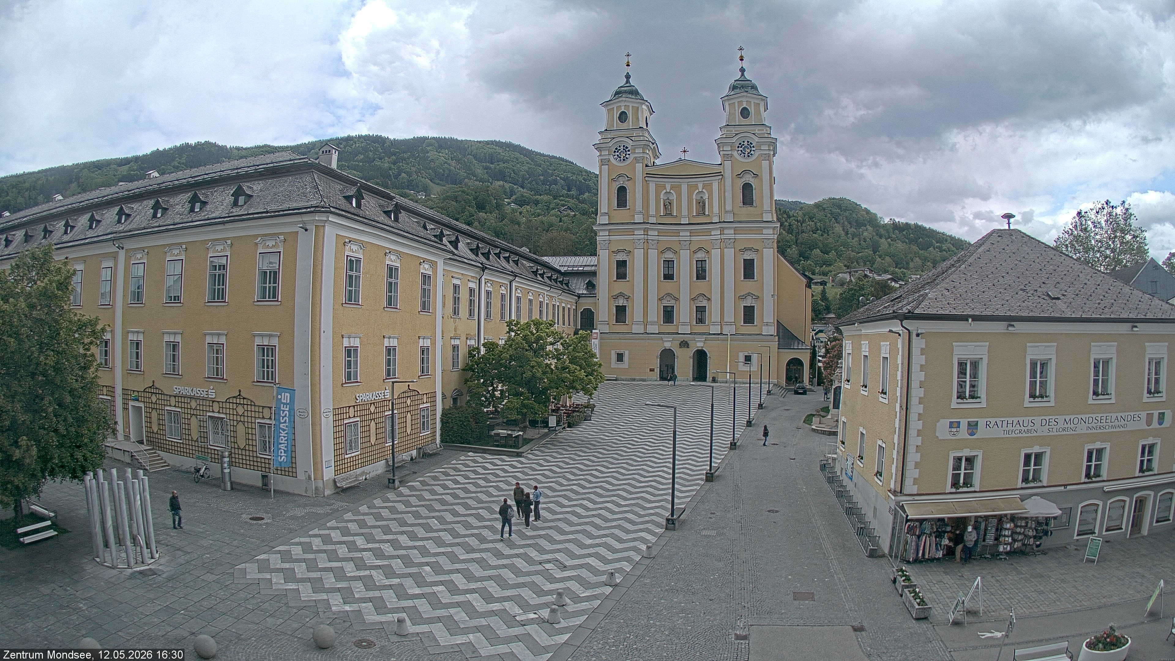 Archiv Foto Webcam Blick auf den Stadtplatz von Mondsee