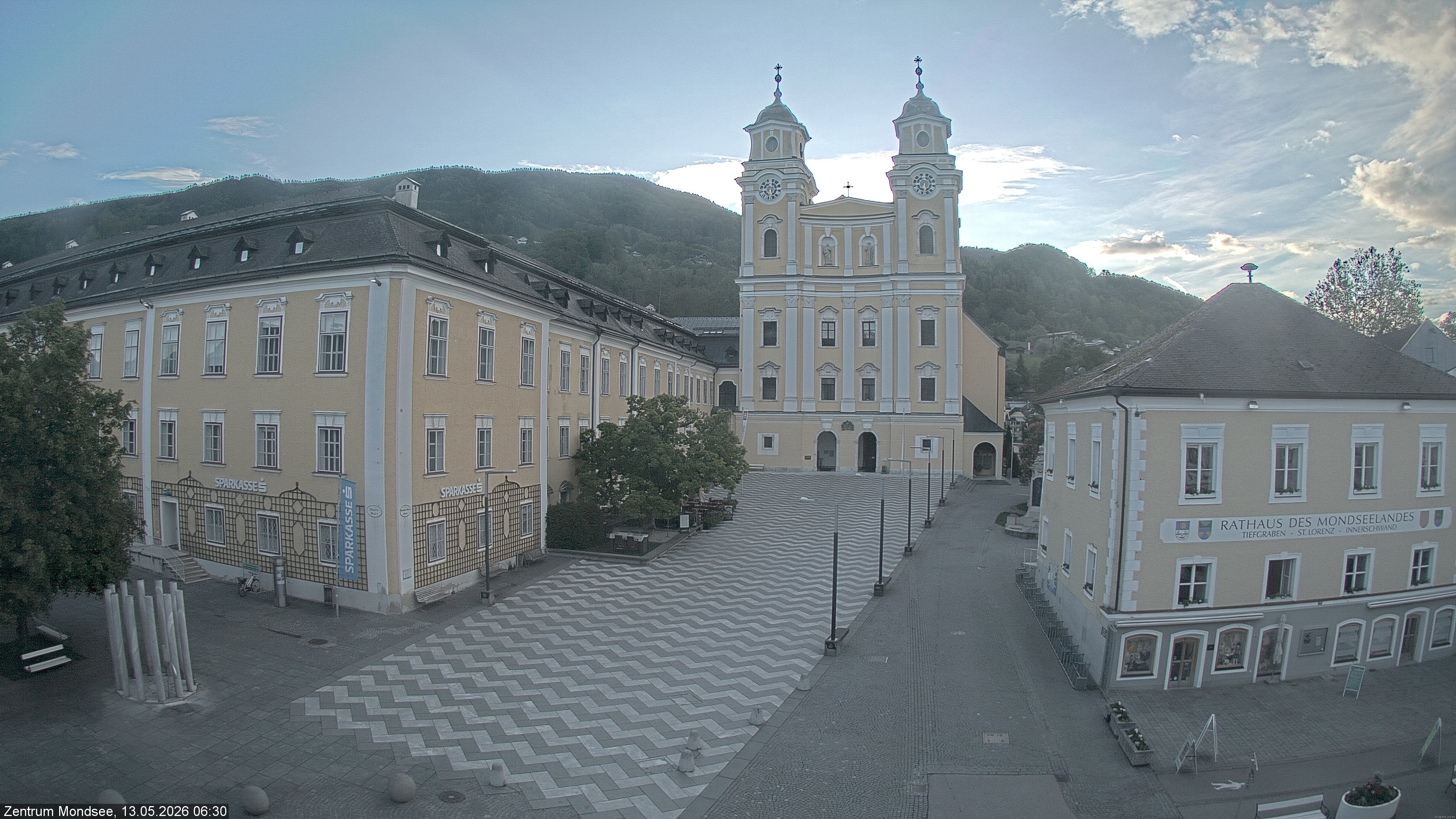 Archiv Foto Webcam Blick auf den Stadtplatz von Mondsee