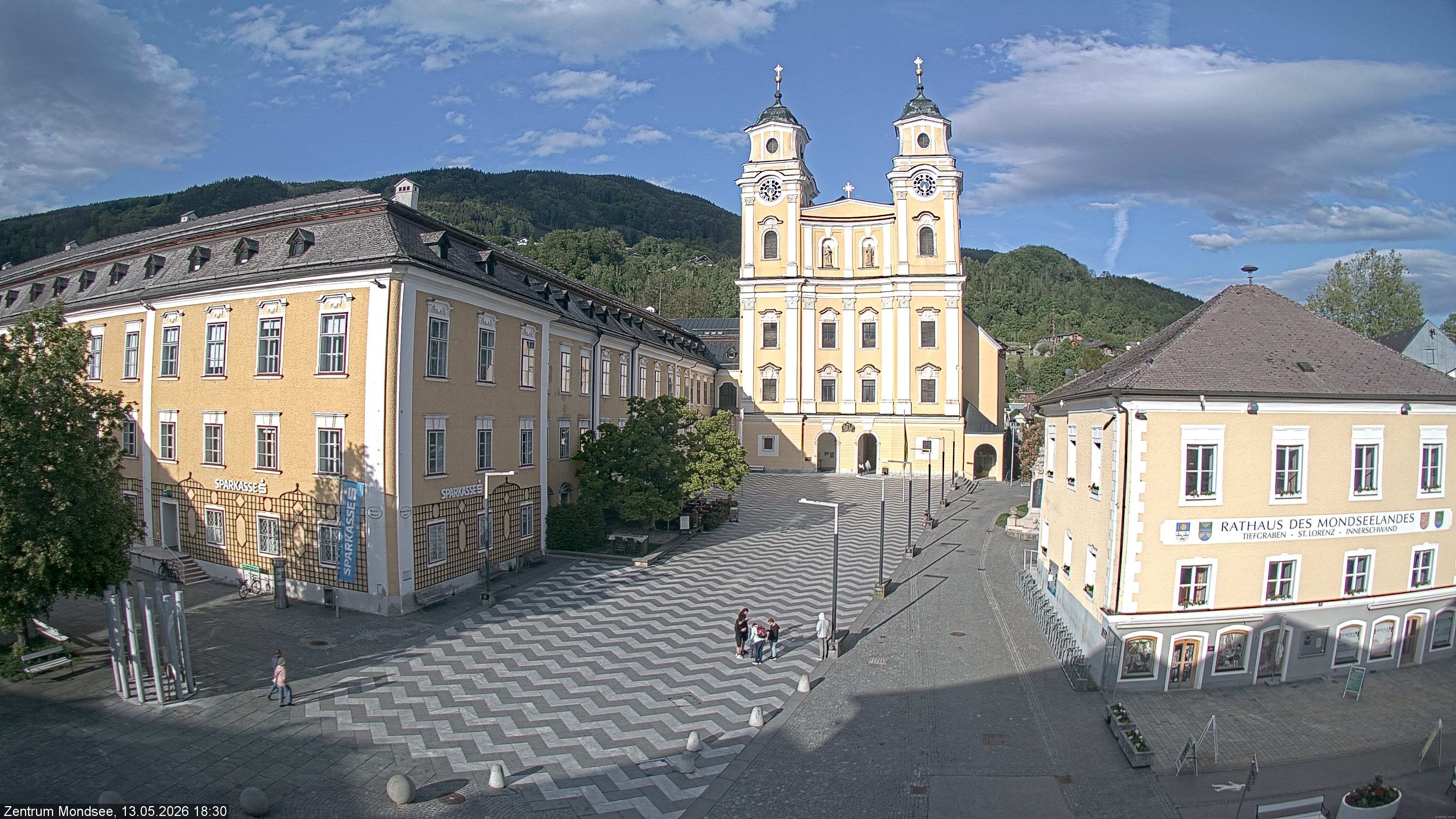 Archiv Foto Webcam Blick auf den Stadtplatz von Mondsee