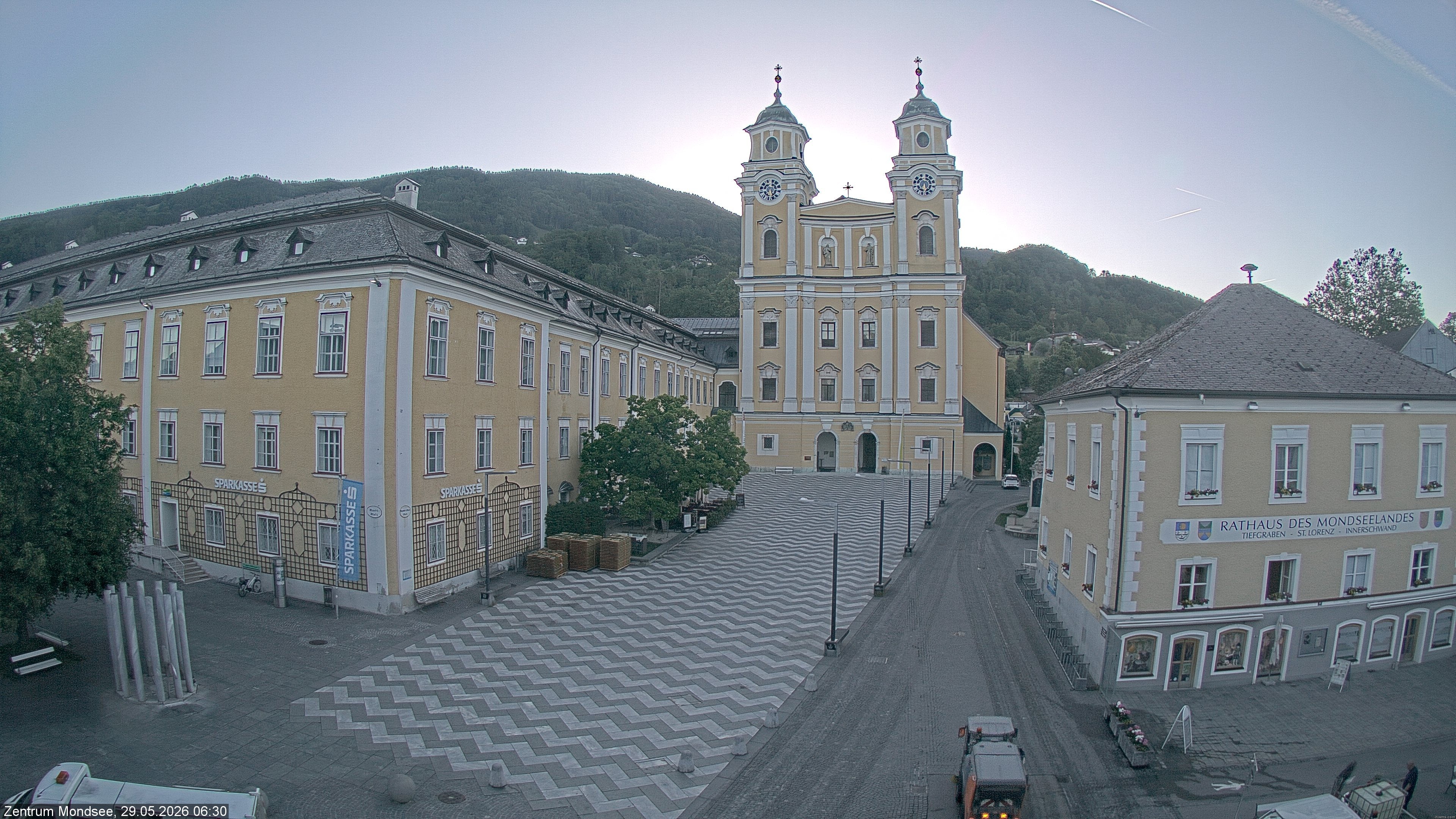 Archiv Foto Webcam Blick auf den Stadtplatz von Mondsee