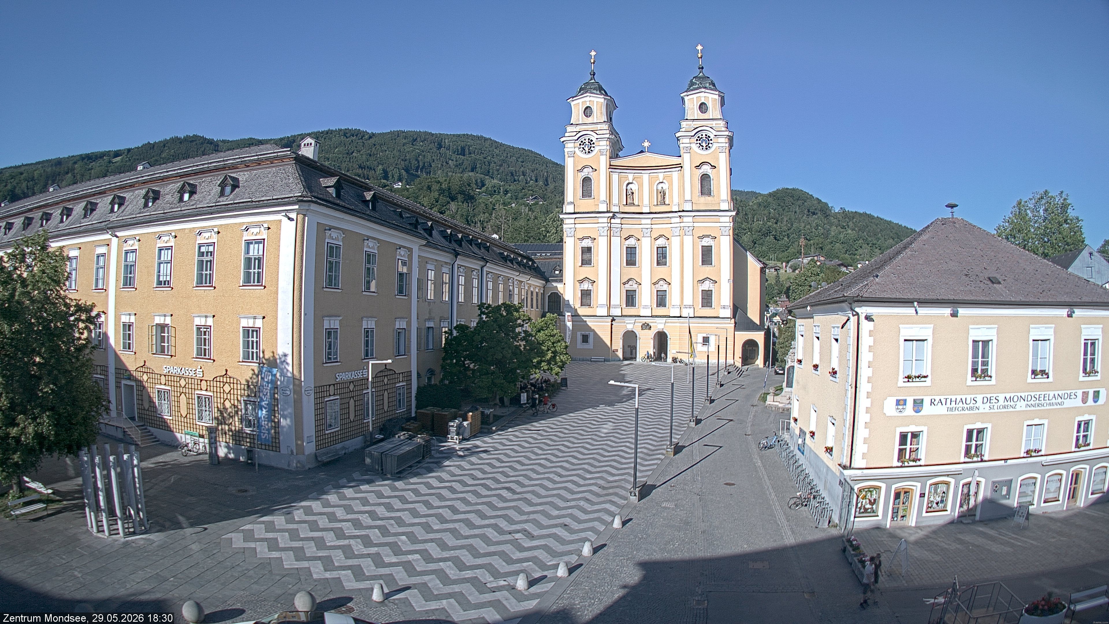 Archiv Foto Webcam Blick auf den Stadtplatz von Mondsee