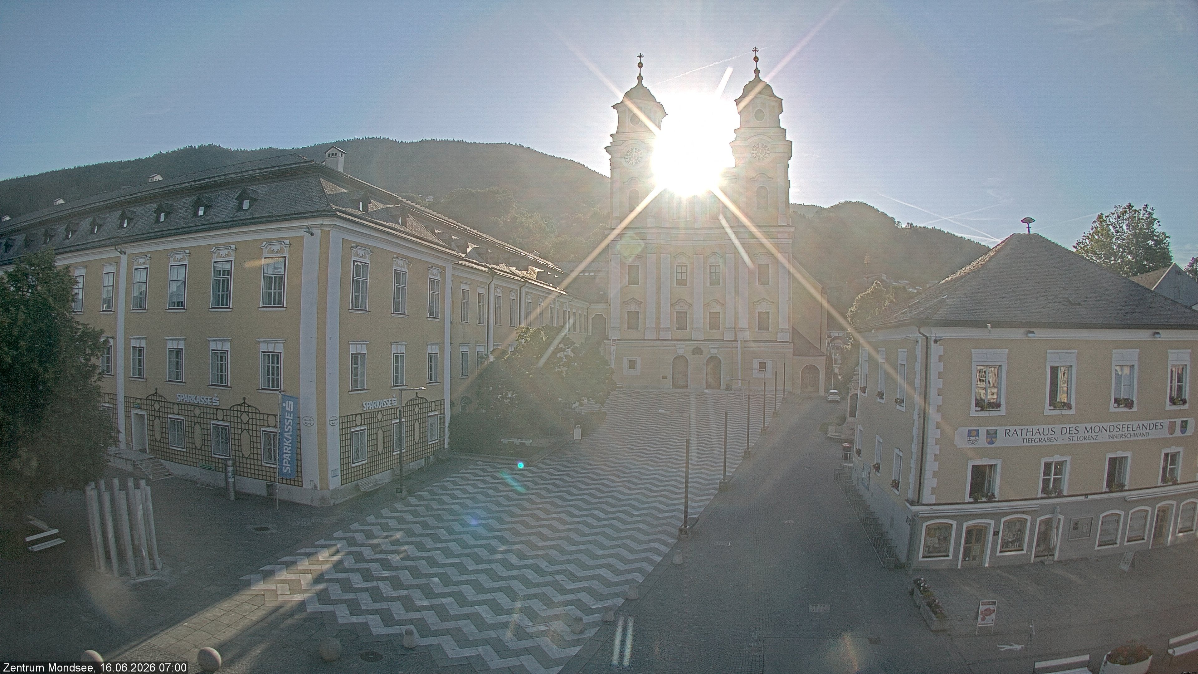 Archiv Foto Webcam Blick auf den Stadtplatz von Mondsee