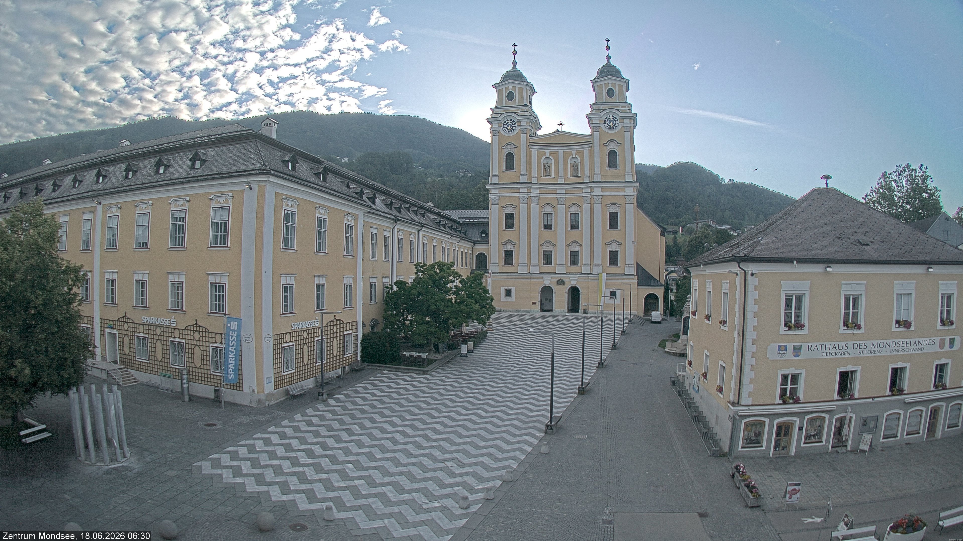 Archiv Foto Webcam Blick auf den Stadtplatz von Mondsee