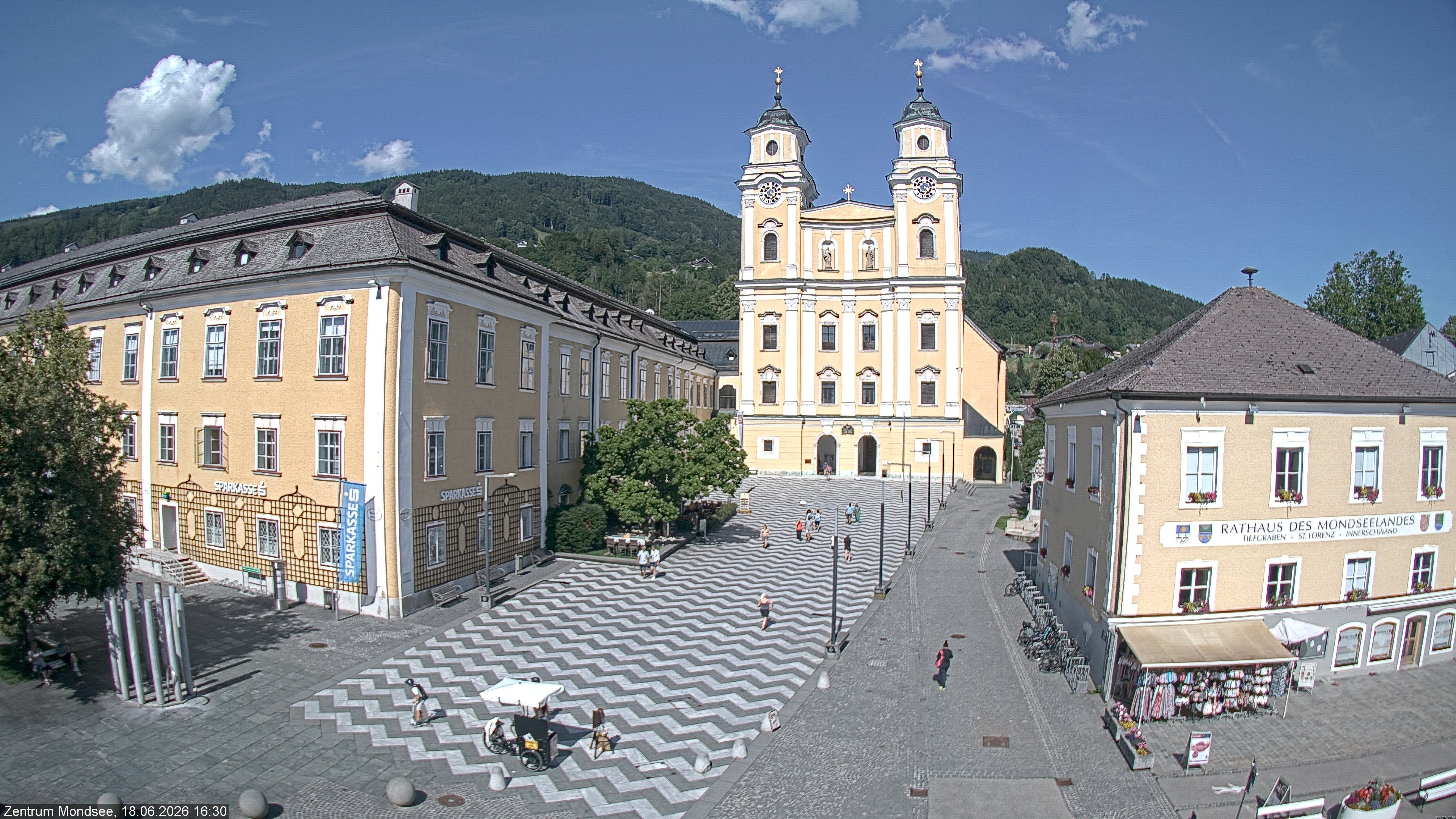 Archiv Foto Webcam Blick auf den Stadtplatz von Mondsee