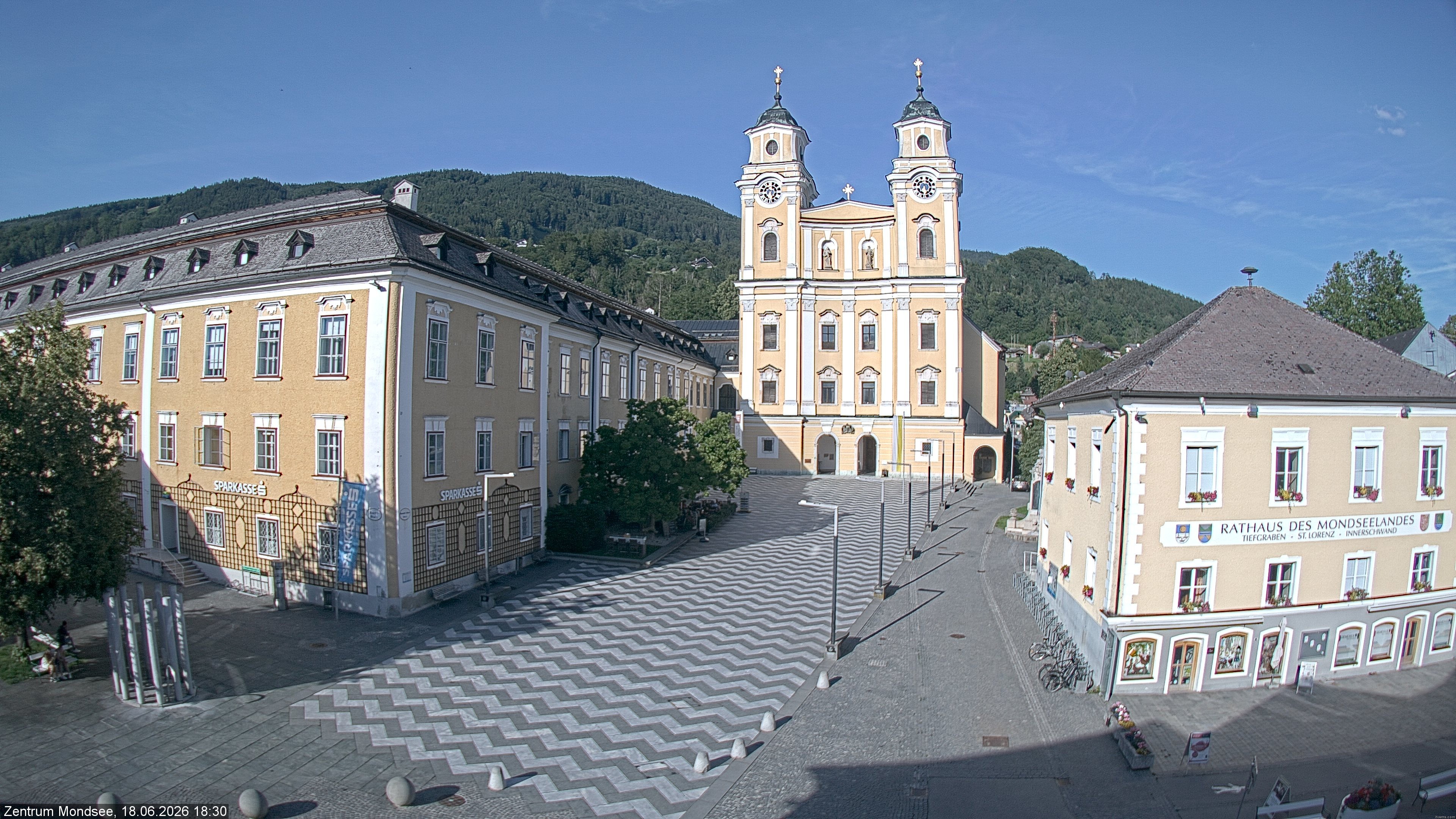 Archiv Foto Webcam Blick auf den Stadtplatz von Mondsee