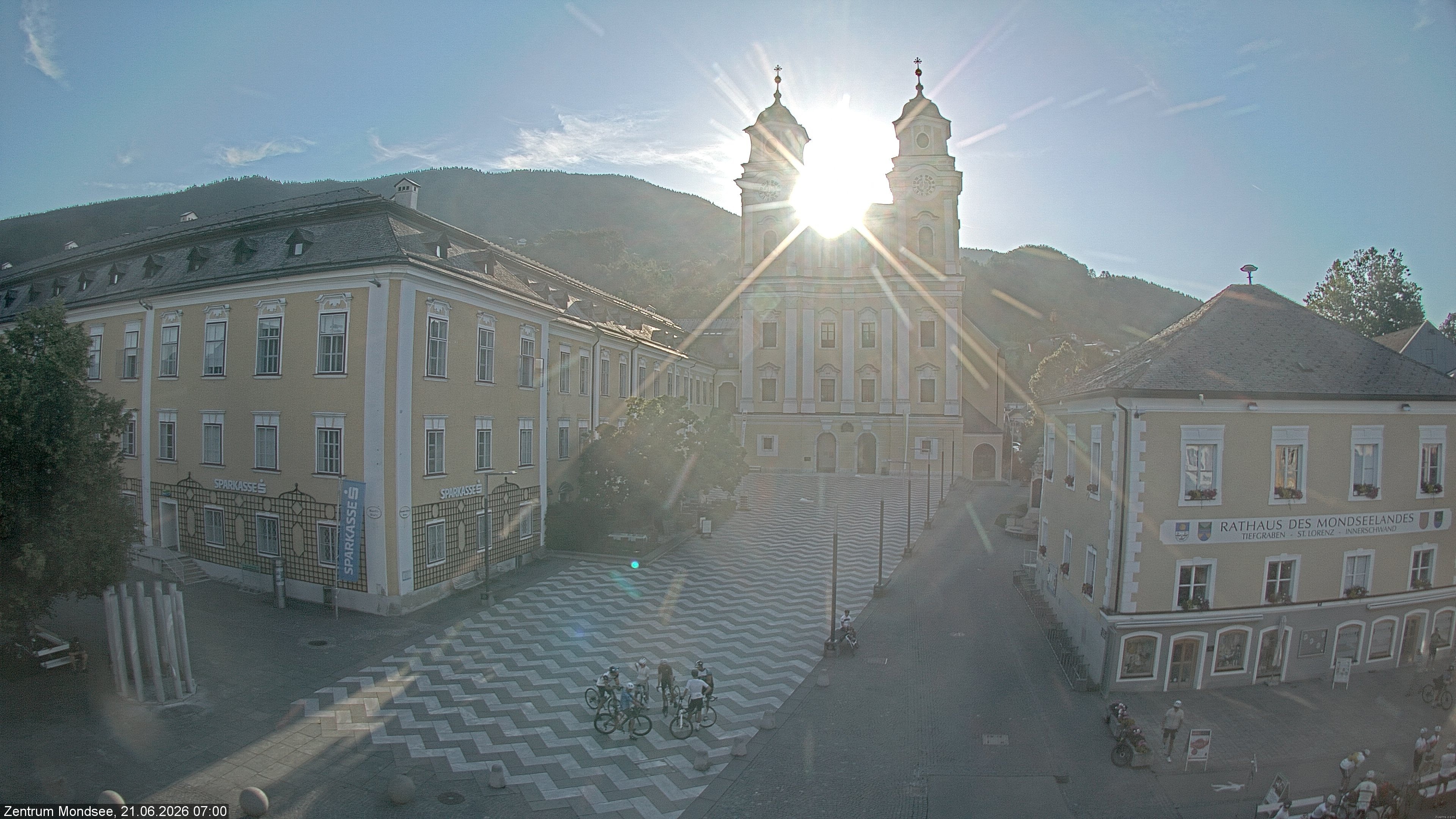 Archiv Foto Webcam Blick auf den Stadtplatz von Mondsee