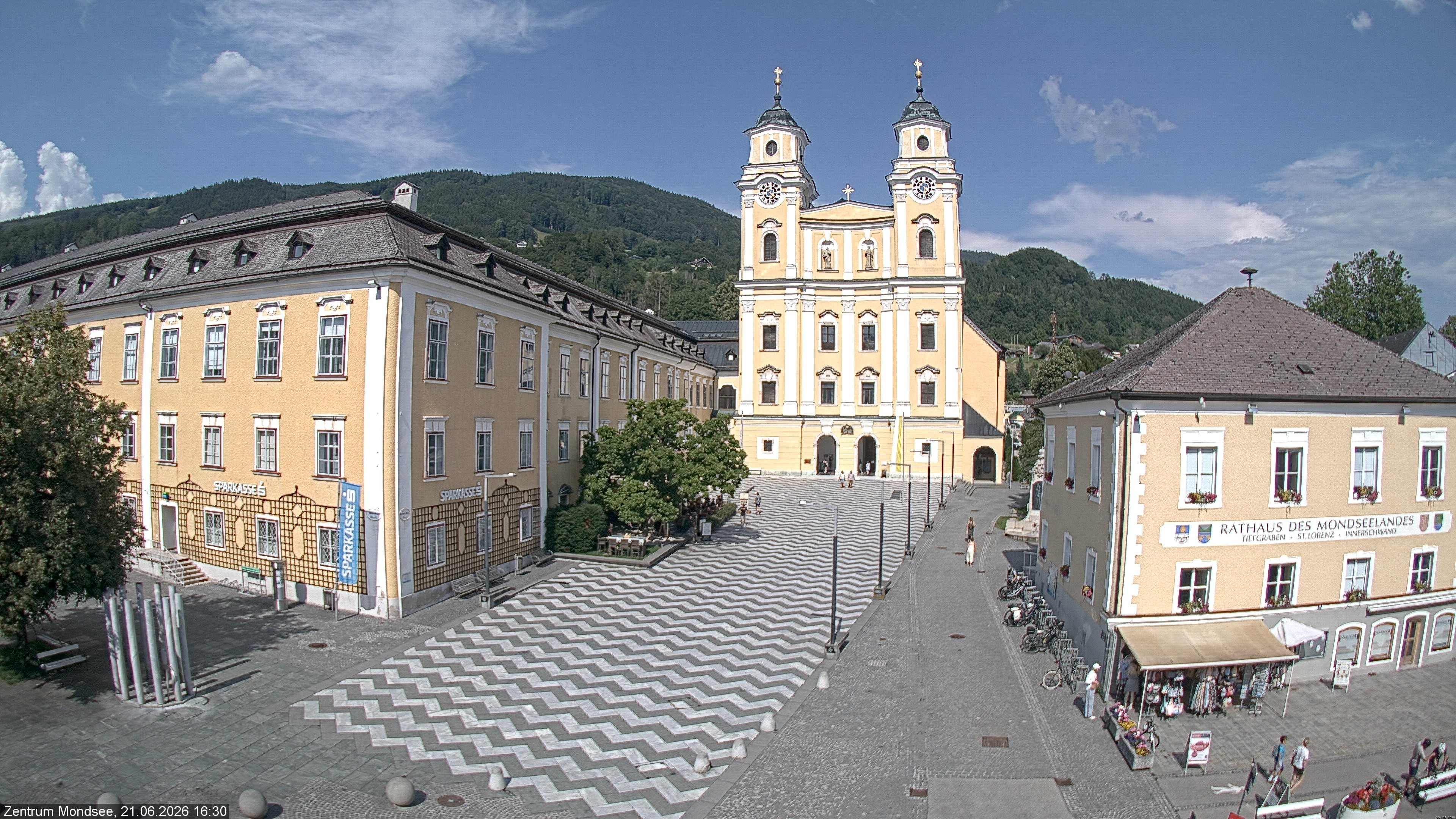 Archiv Foto Webcam Blick auf den Stadtplatz von Mondsee