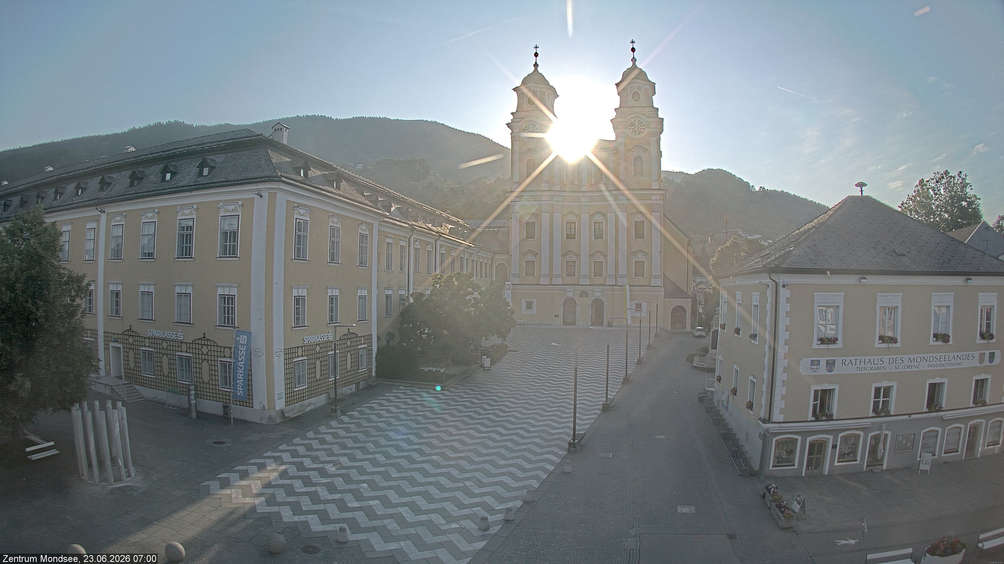 Archiv Foto Webcam Blick auf den Stadtplatz von Mondsee