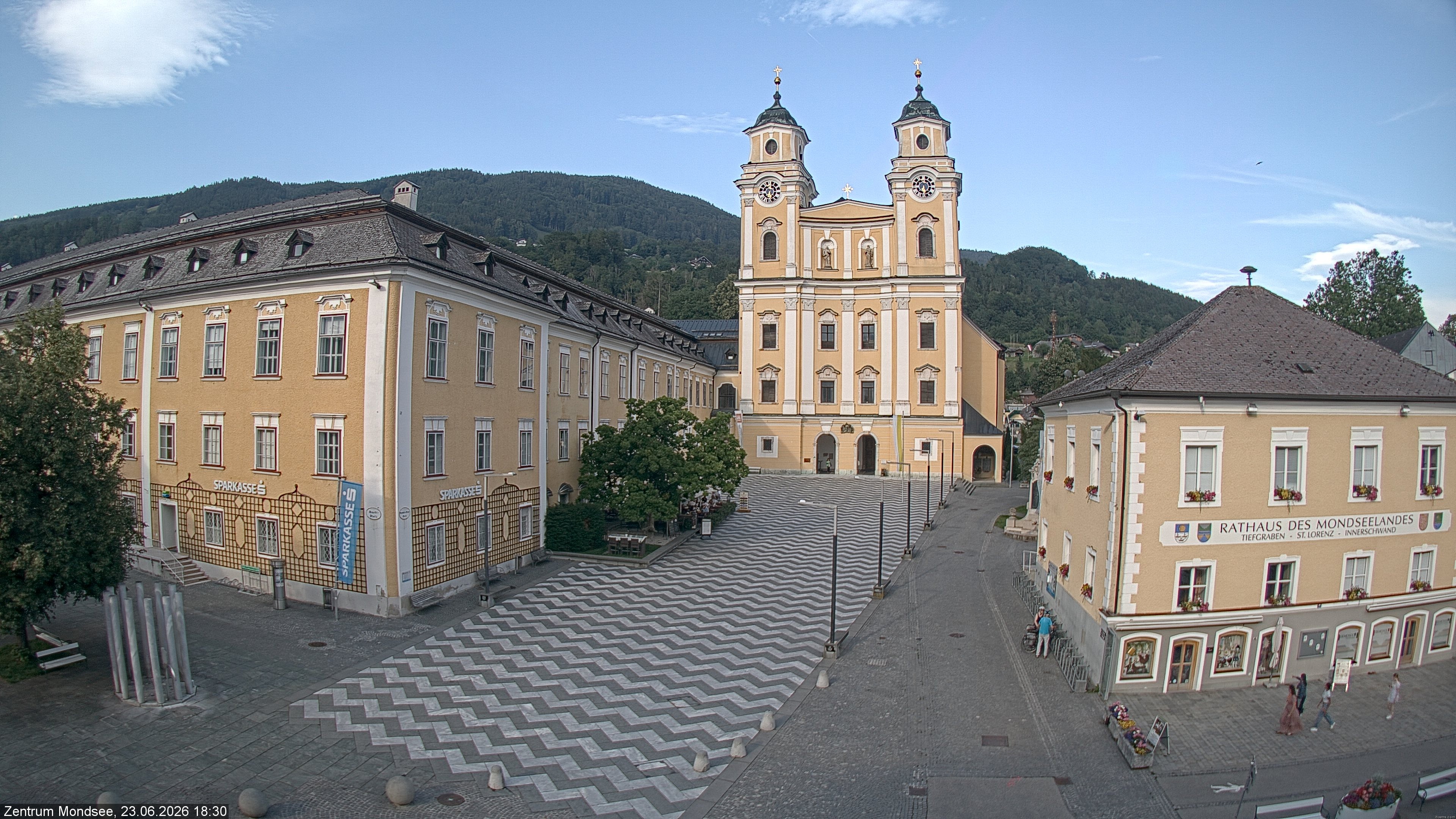 Archiv Foto Webcam Blick auf den Stadtplatz von Mondsee