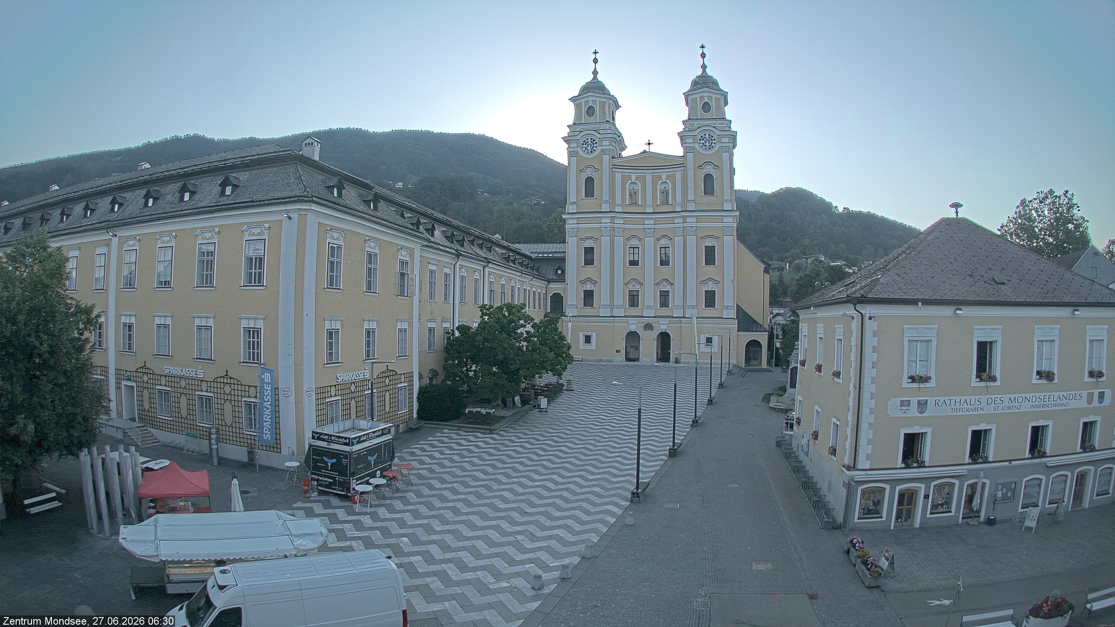 Archiv Foto Webcam Blick auf den Stadtplatz von Mondsee