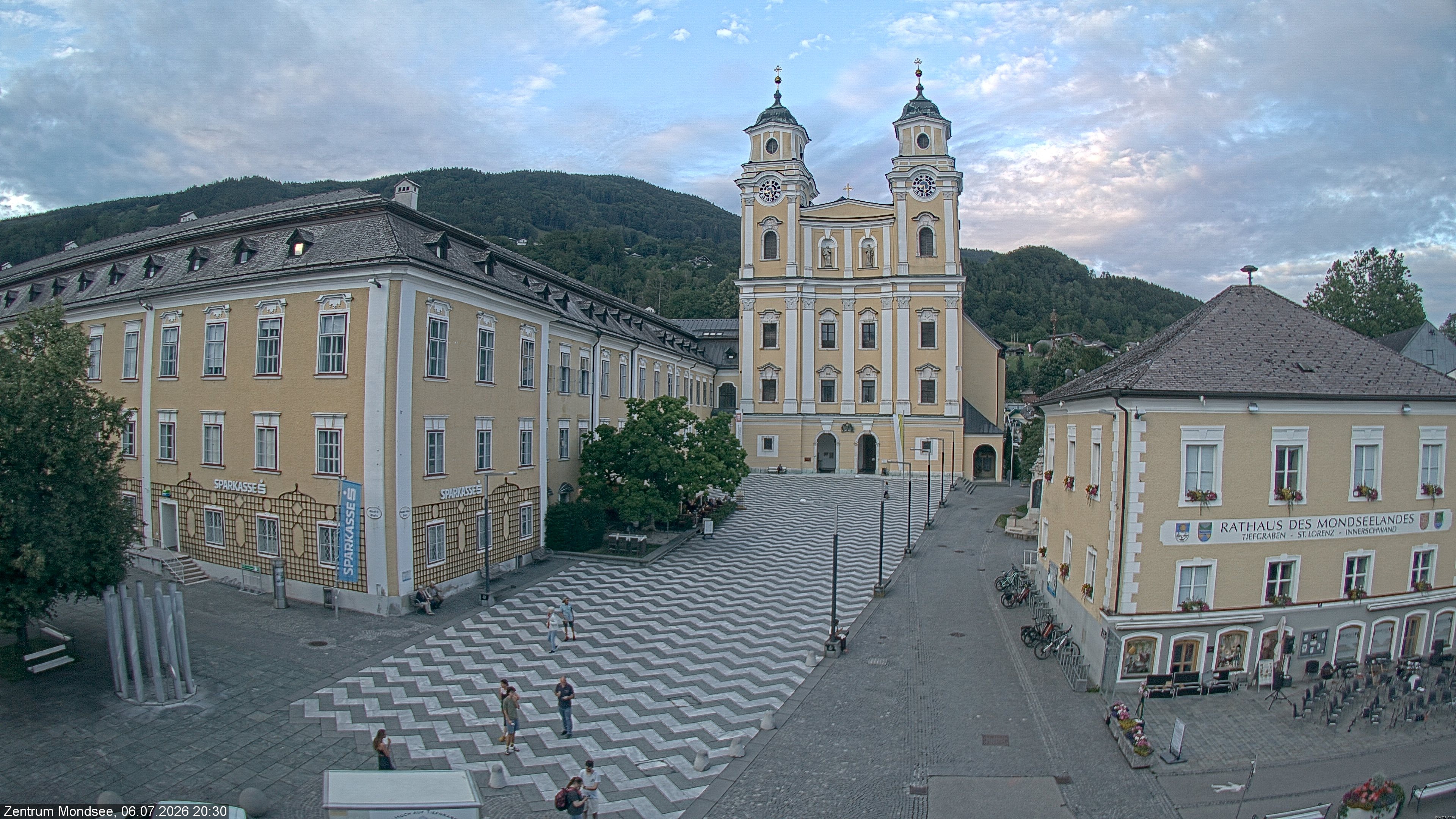Archiv Foto Webcam Blick auf den Stadtplatz von Mondsee