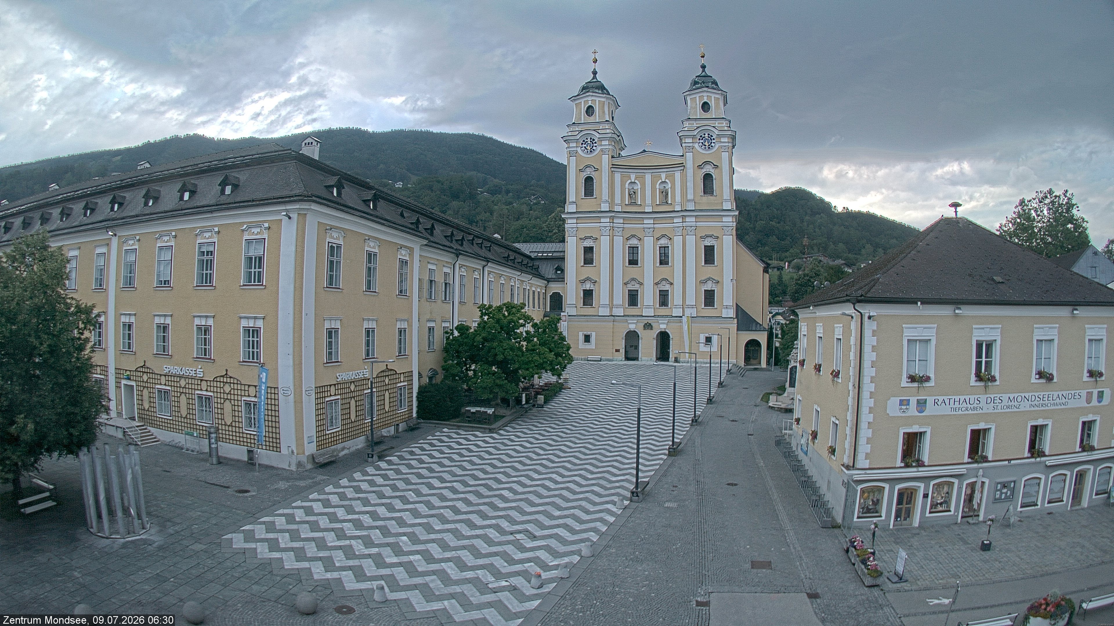 Archiv Foto Webcam Blick auf den Stadtplatz von Mondsee