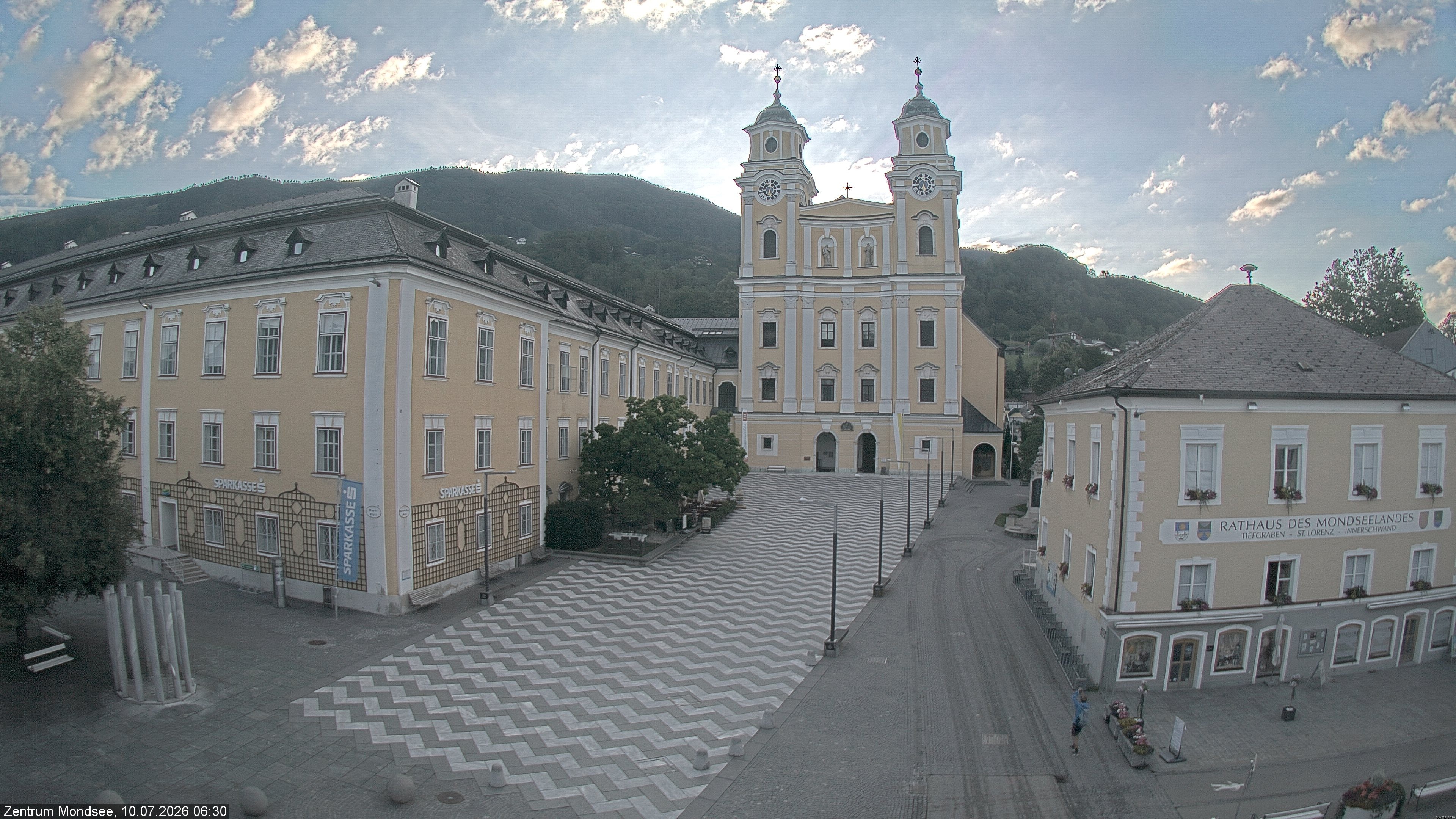 Archiv Foto Webcam Blick auf den Stadtplatz von Mondsee