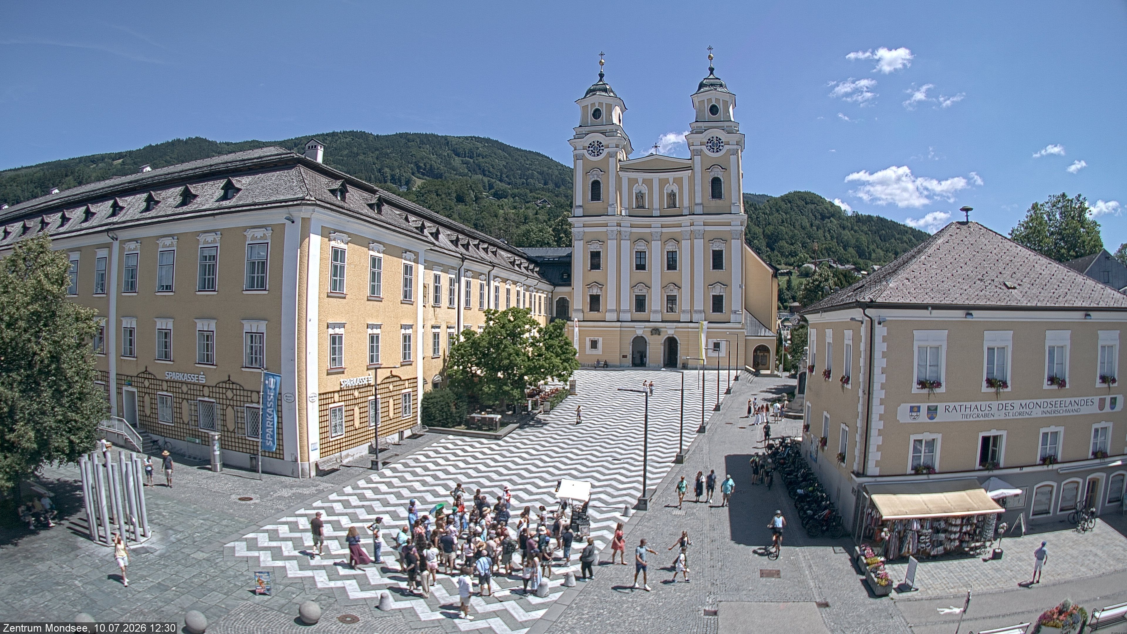 Archiv Foto Webcam Blick auf den Stadtplatz von Mondsee