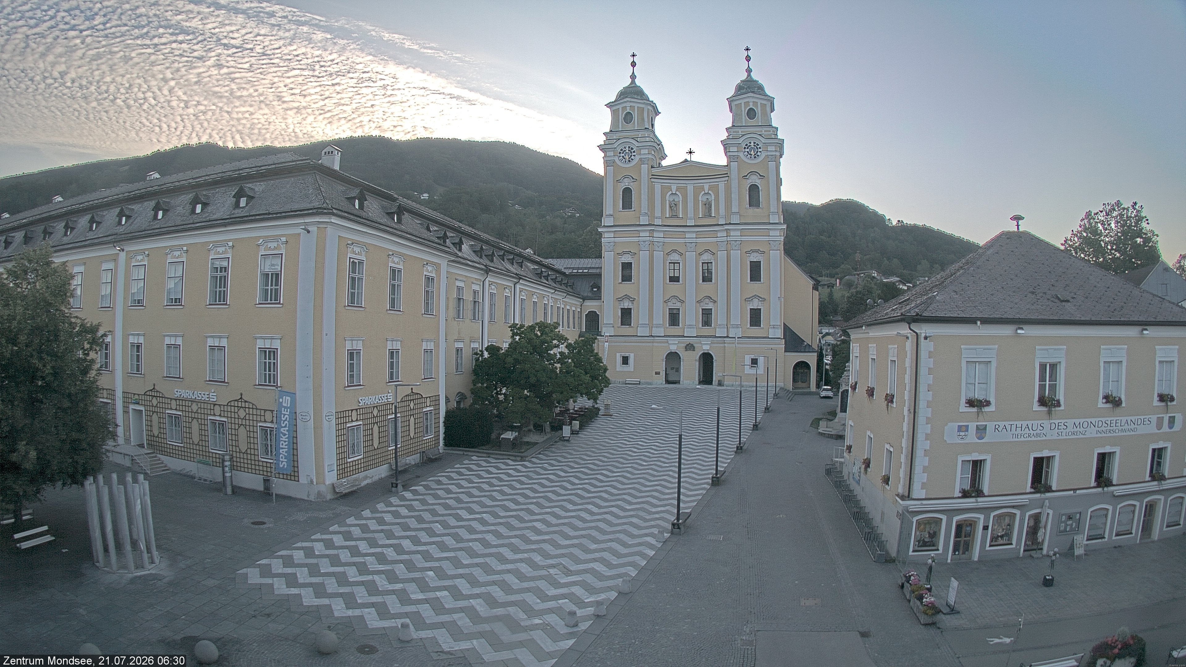 Archiv Foto Webcam Blick auf den Stadtplatz von Mondsee