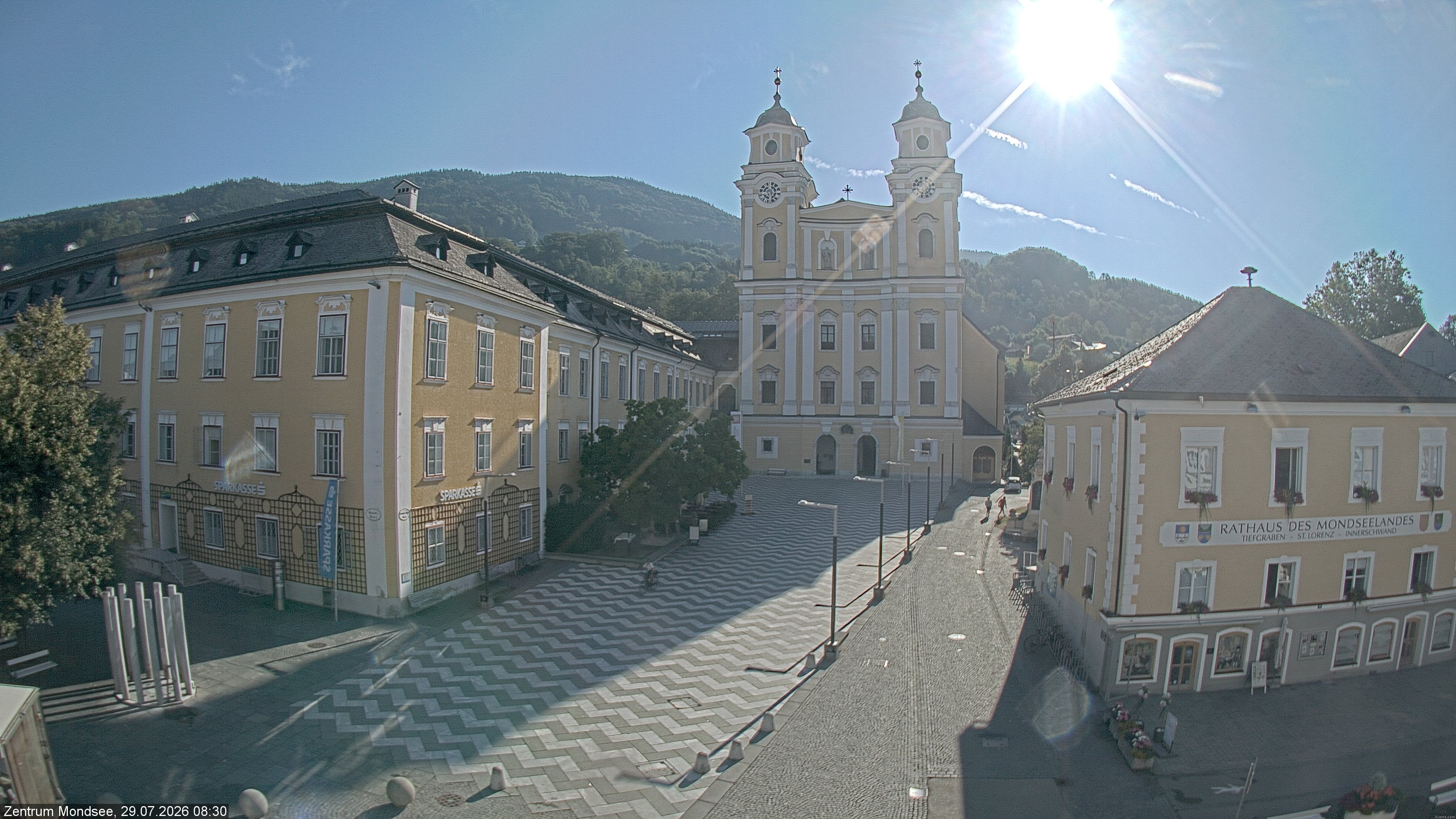Archiv Foto Webcam Blick auf den Stadtplatz von Mondsee